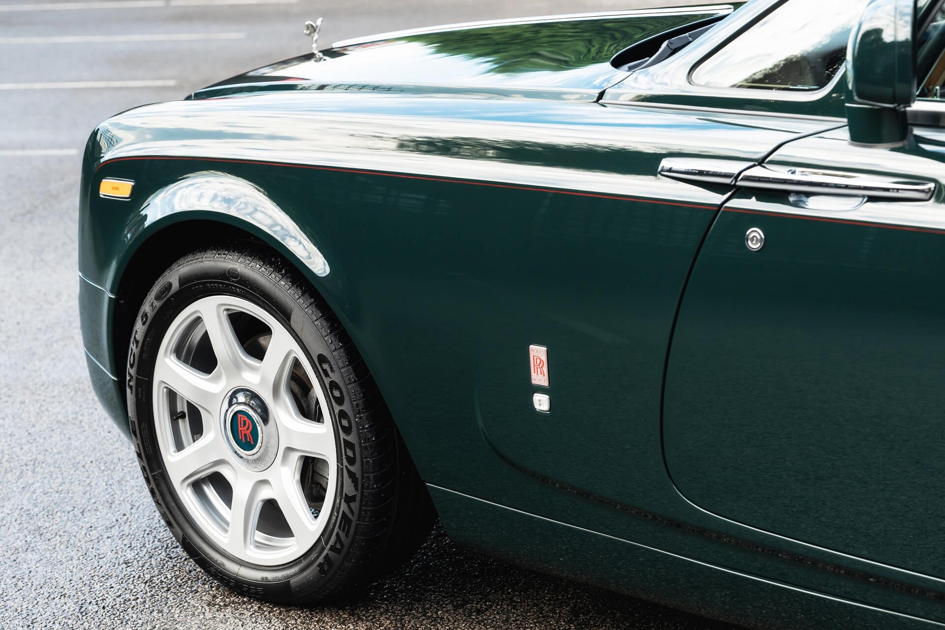 Rolls Royce Phantom 6.7 V12 Coupe Gallery Image