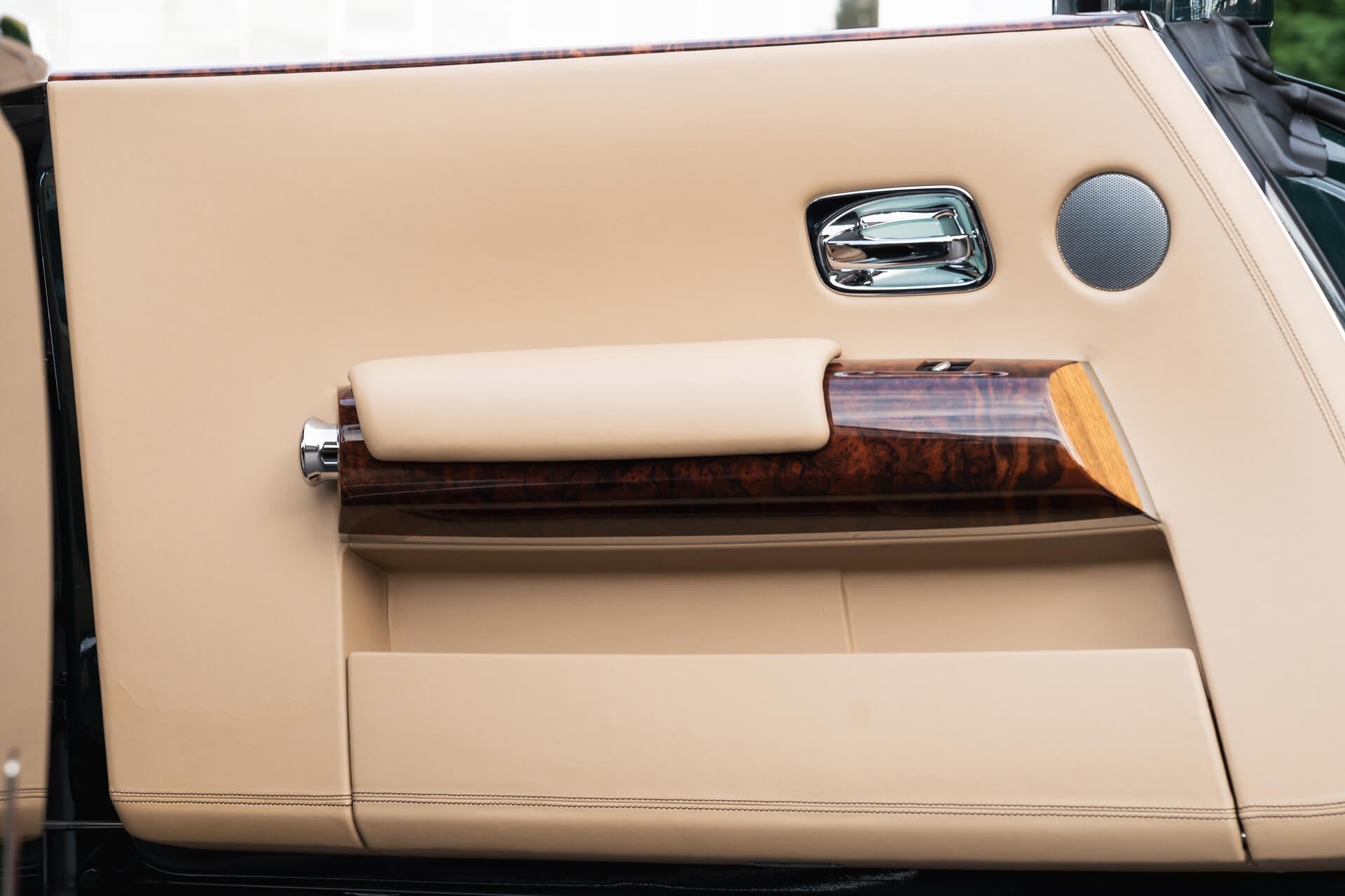 Rolls Royce Phantom 6.7 V12 Coupe Gallery Image