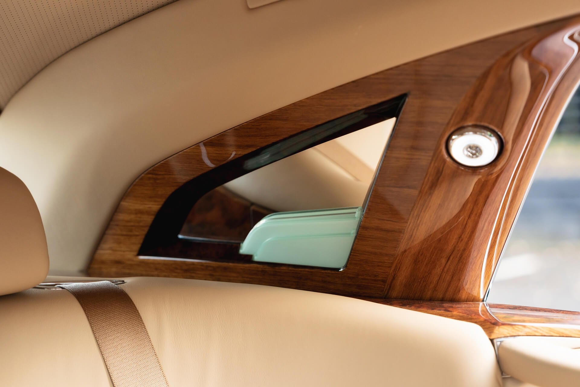 Rolls Royce Phantom 6.7 V12 Coupe Gallery Image