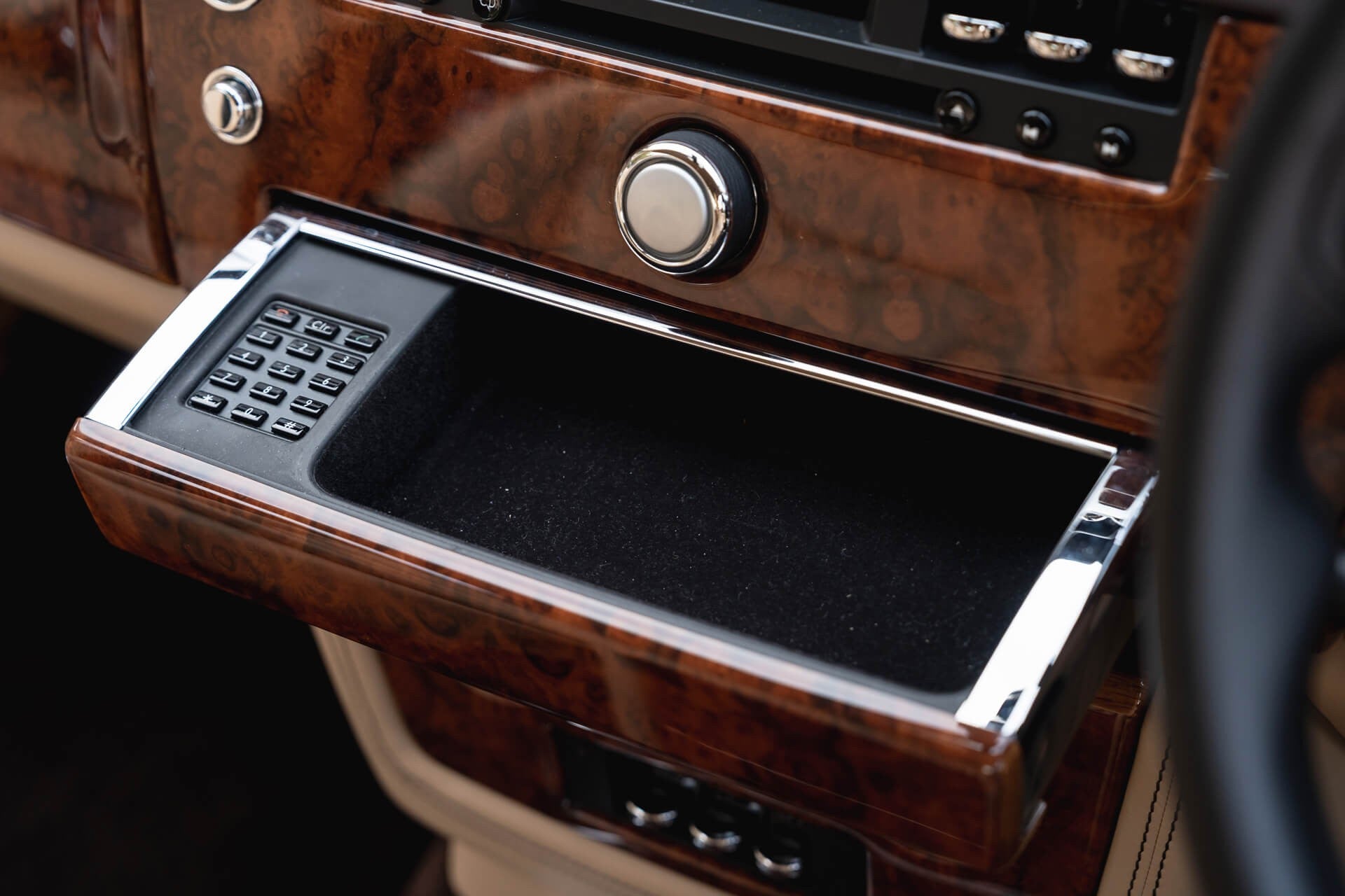 Rolls Royce Phantom 6.7 V12 Coupe Gallery Image