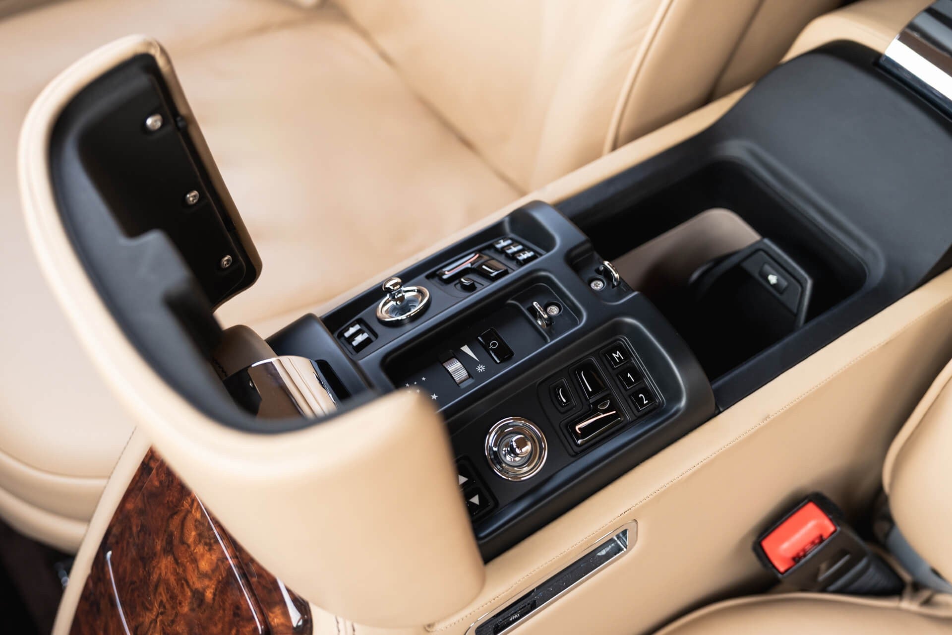 Rolls Royce Phantom 6.7 V12 Coupe Gallery Image