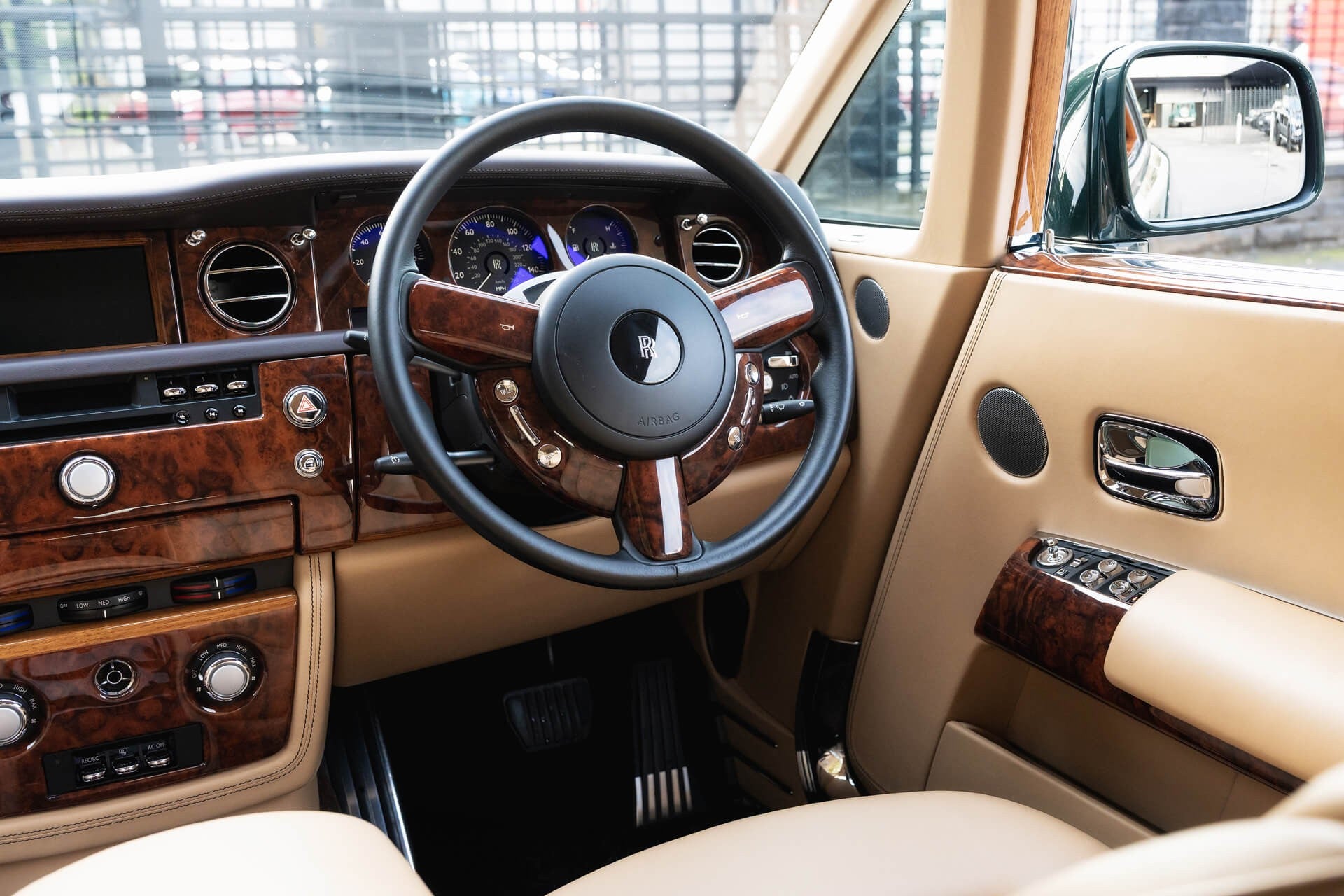 Rolls Royce Phantom 6.7 V12 Coupe Gallery Image