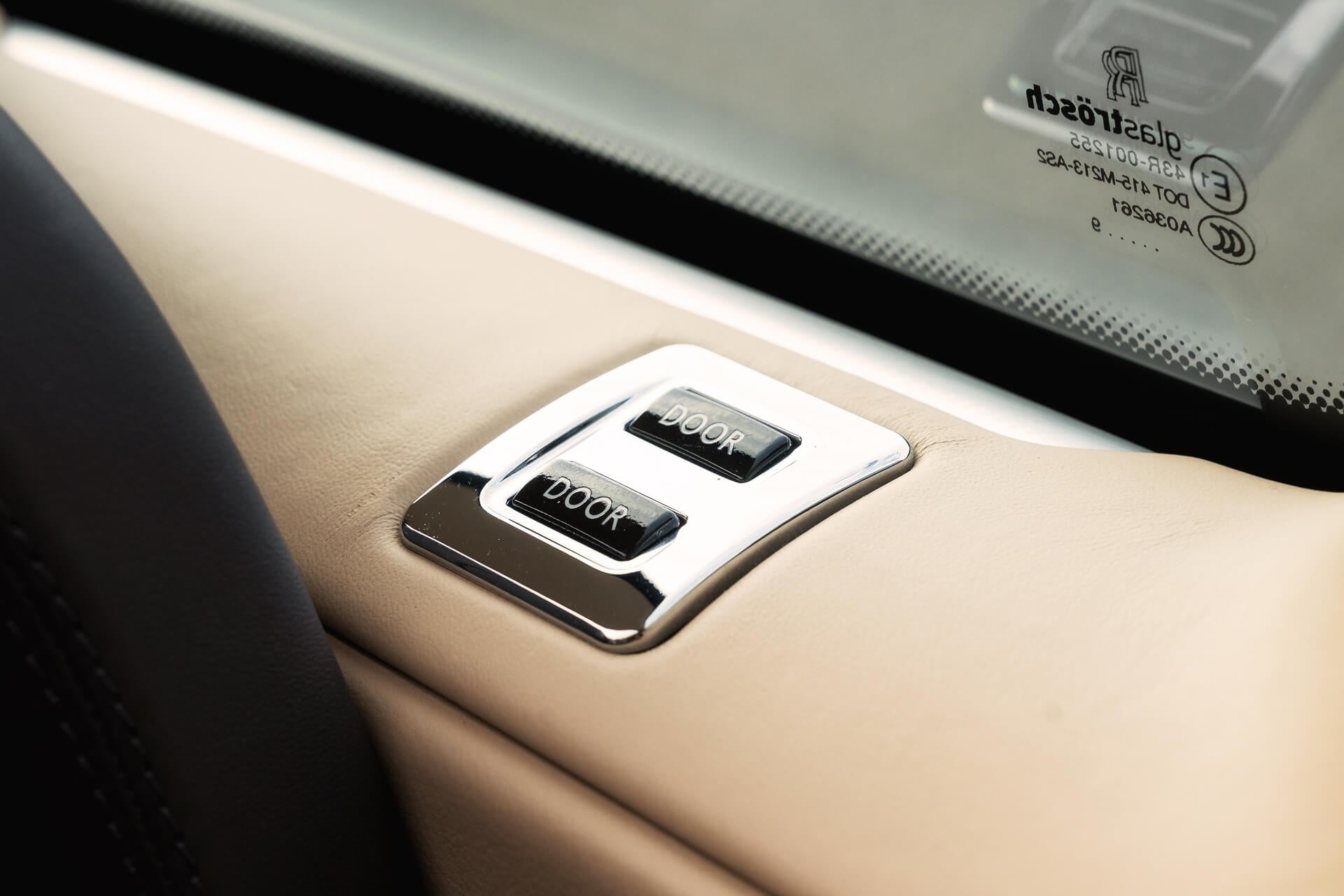 Rolls Royce Phantom 6.7 V12 Coupe Gallery Image