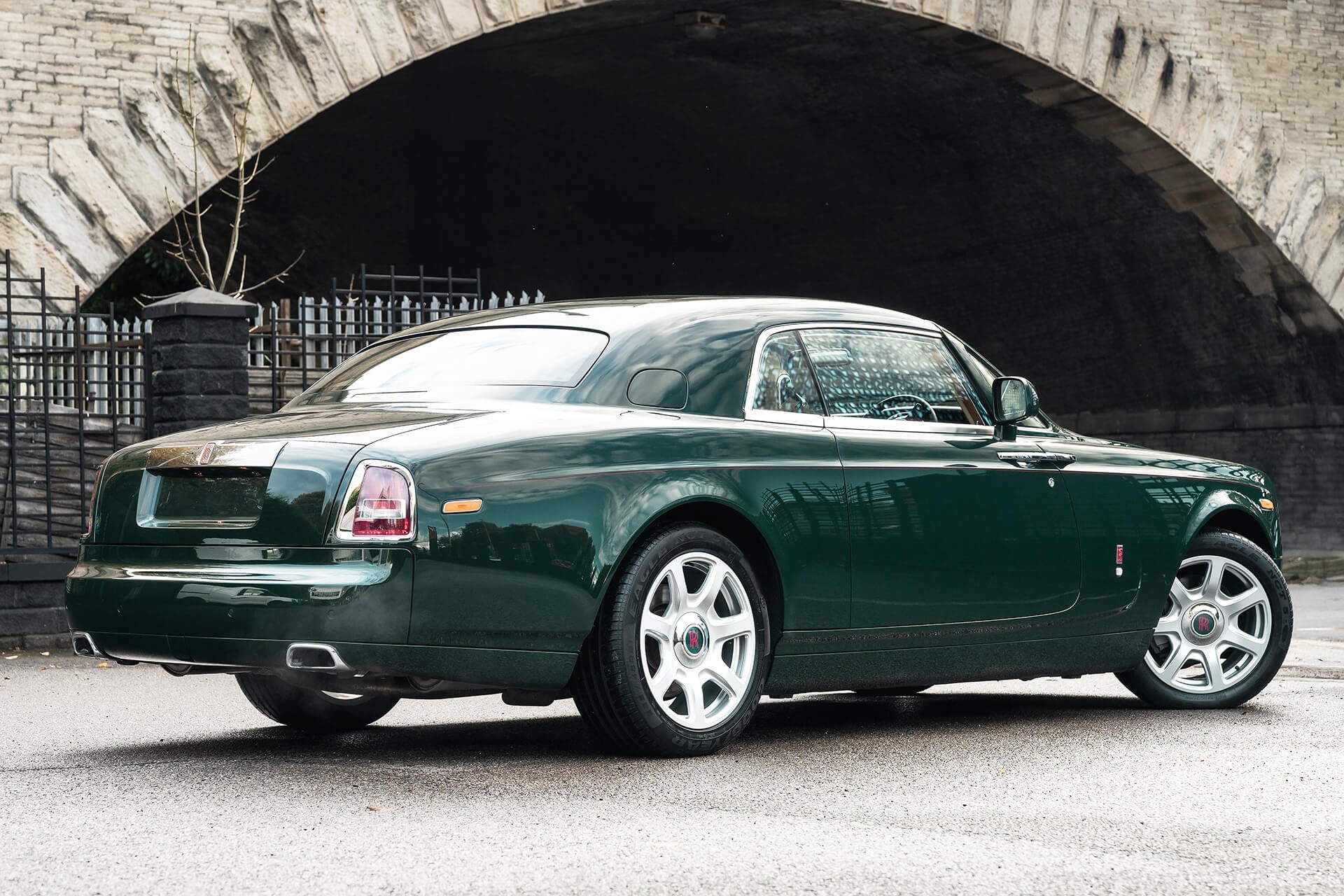 Rolls Royce Phantom 6.7 V12 Coupe Gallery Image