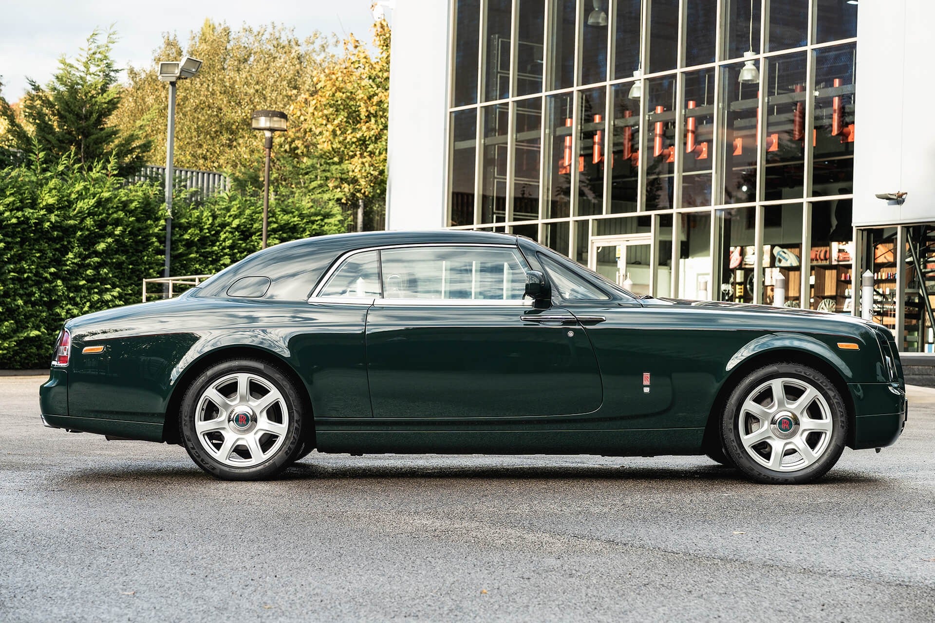 Rolls Royce Phantom 6.7 V12 Coupe Gallery Image