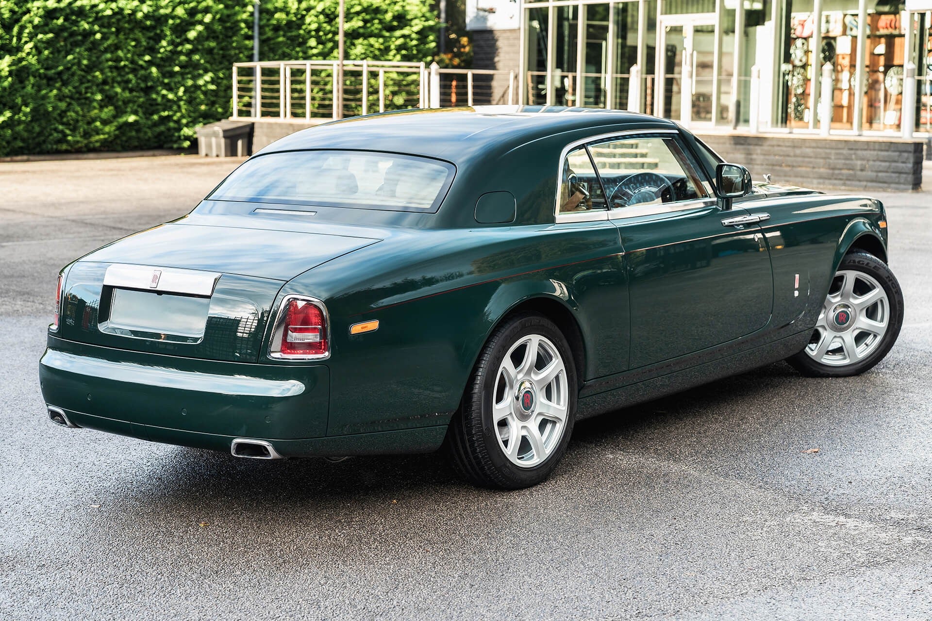 Rolls Royce Phantom 6.7 V12 Coupe Gallery Image