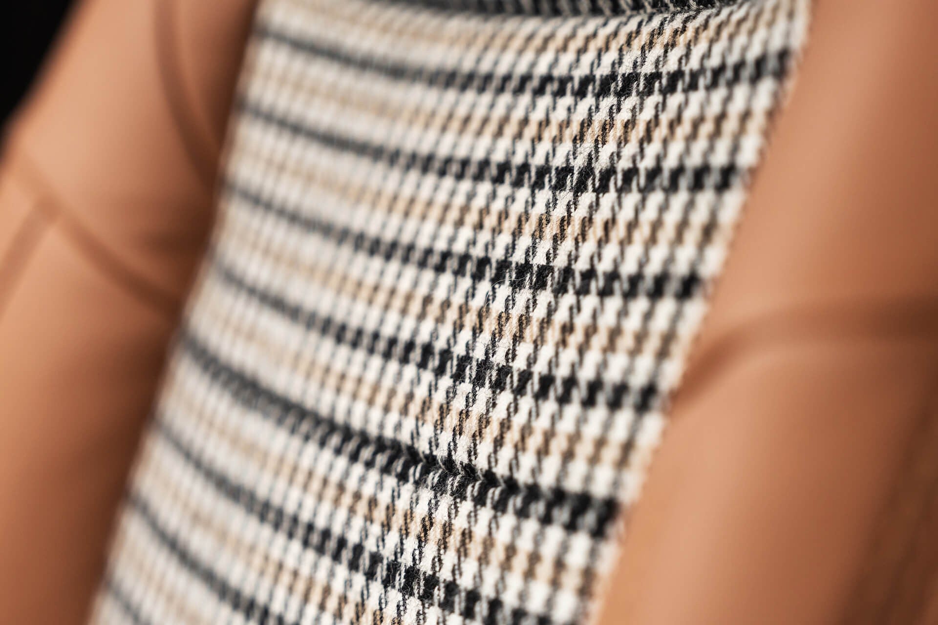 Land Rover Defender Gallery Image