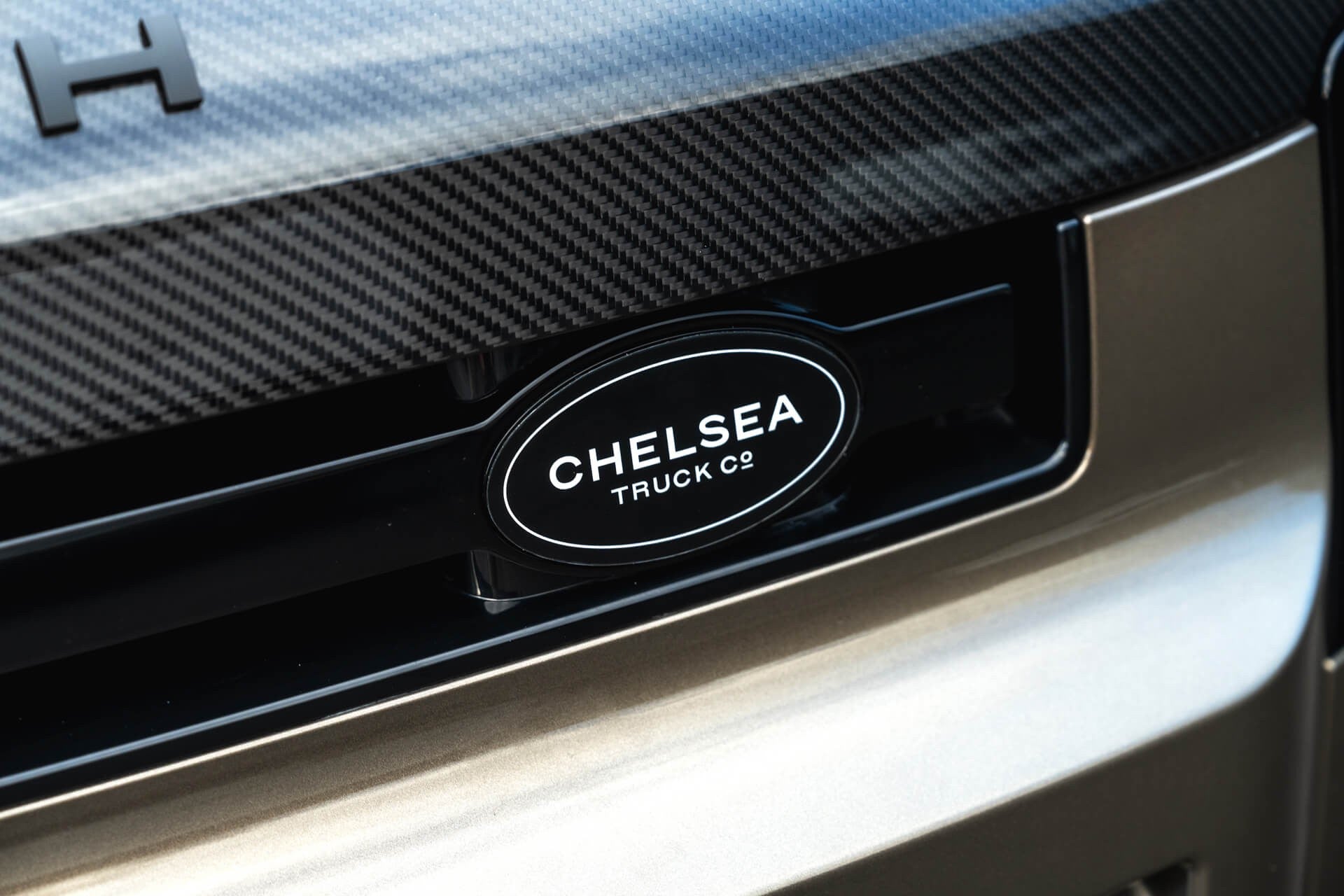 Land Rover Defender 90 P400 XS Edition Gallery Image