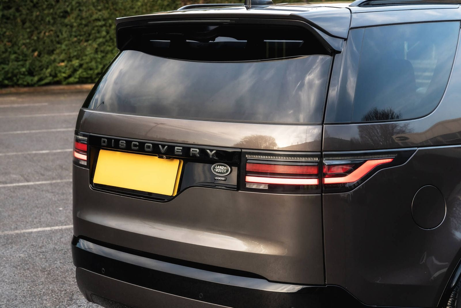 Land Rover Discovery Gallery Image