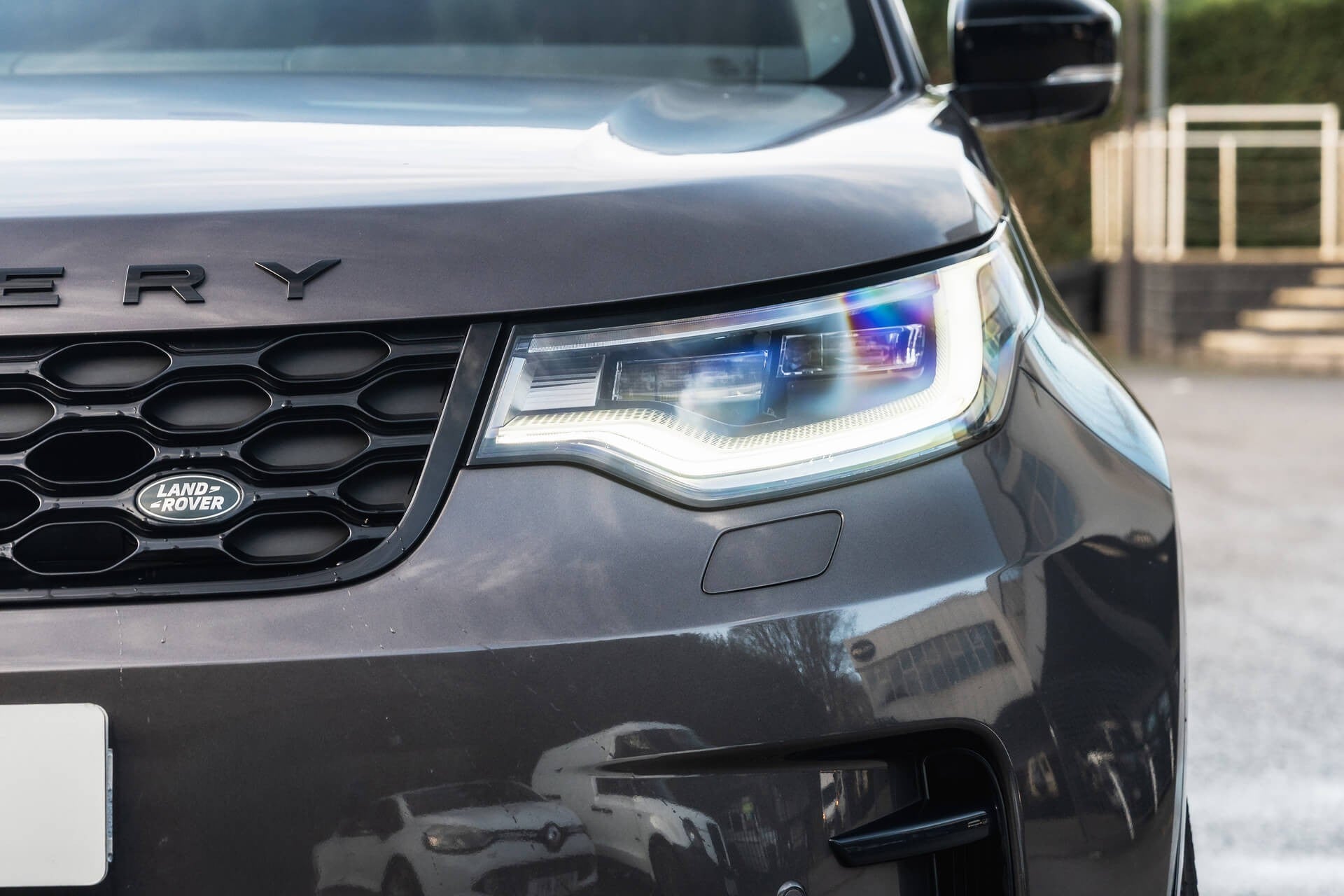 Land Rover Discovery Gallery Image