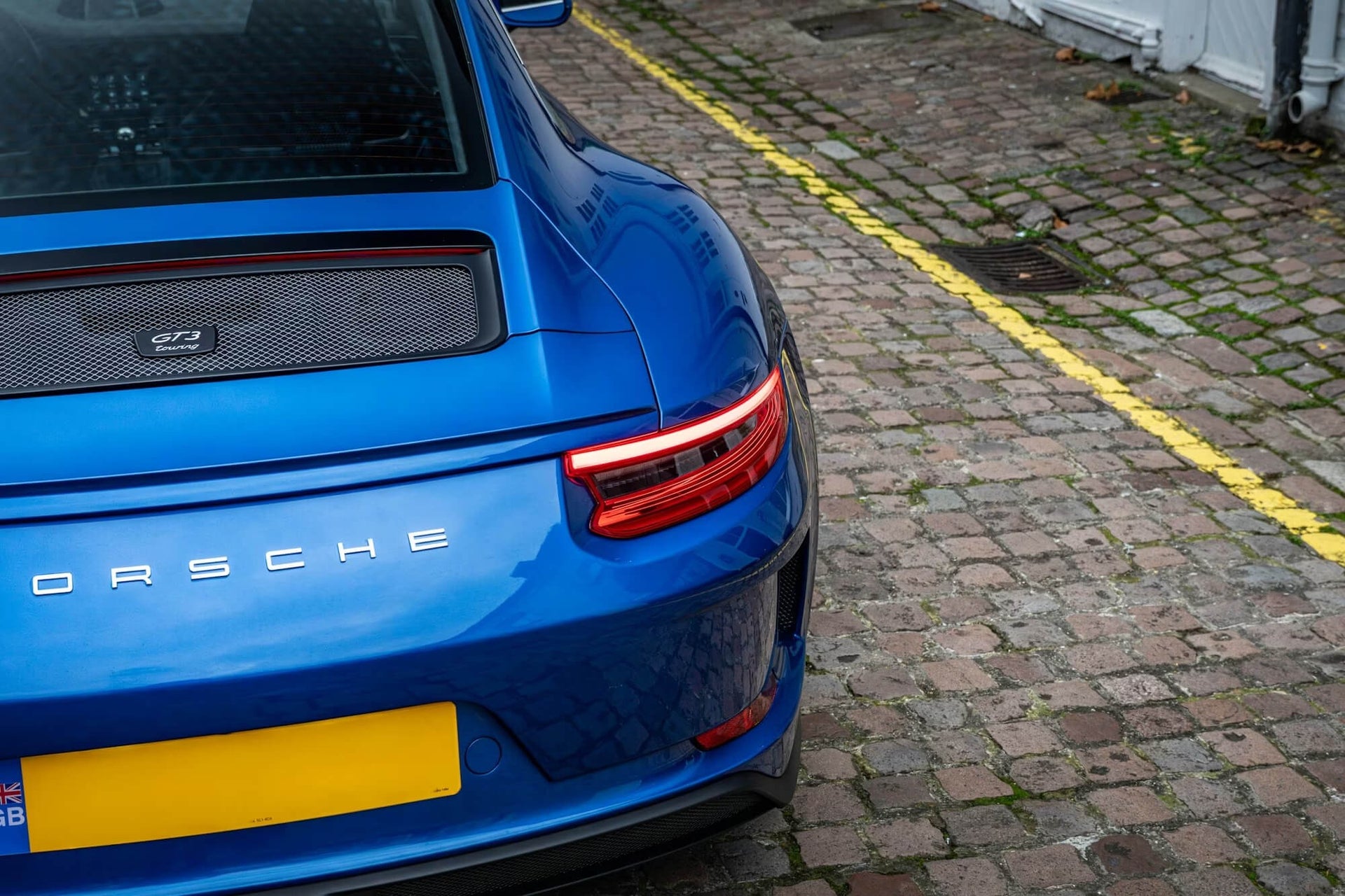 Porsche 911 (991.2) GT3 Touring - LHD Gallery Image