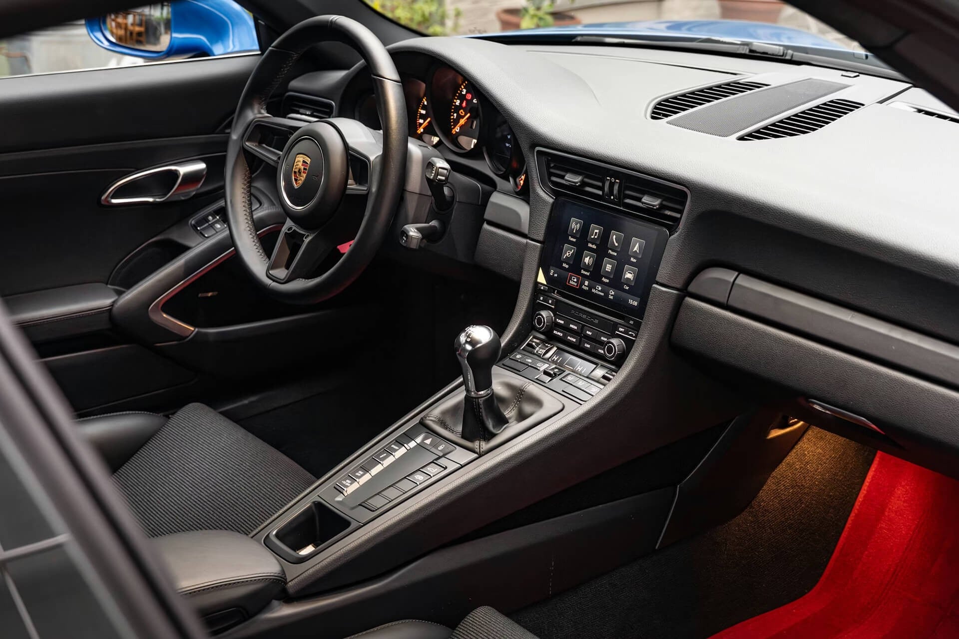 Porsche 911 (991.2) GT3 Touring - LHD Gallery Image