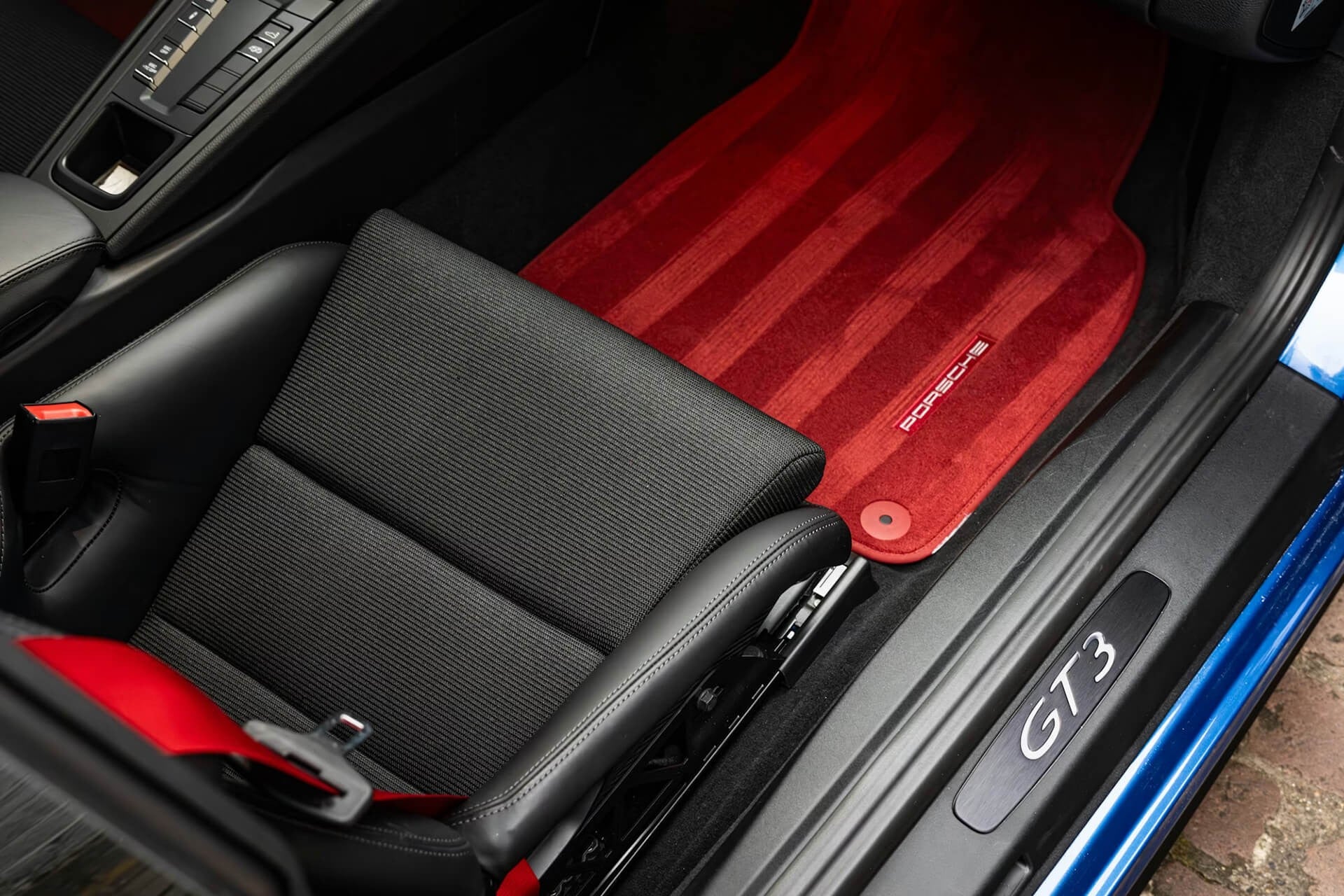 Porsche 911 (991.2) GT3 Touring - LHD Gallery Image