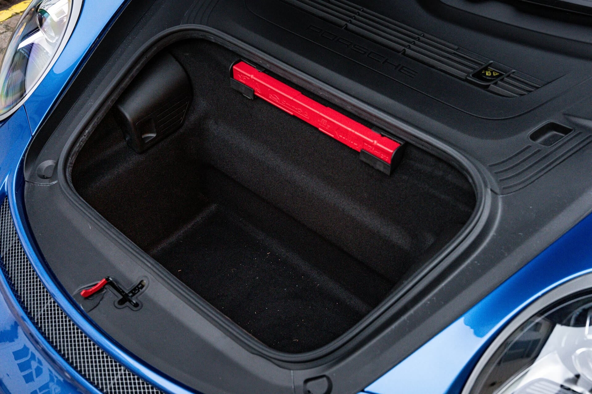 Porsche 911 (991.2) GT3 Touring - LHD Gallery Image