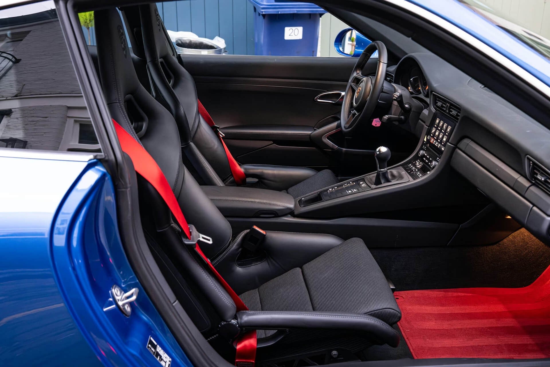 Porsche 911 (991.2) GT3 Touring - LHD Gallery Image