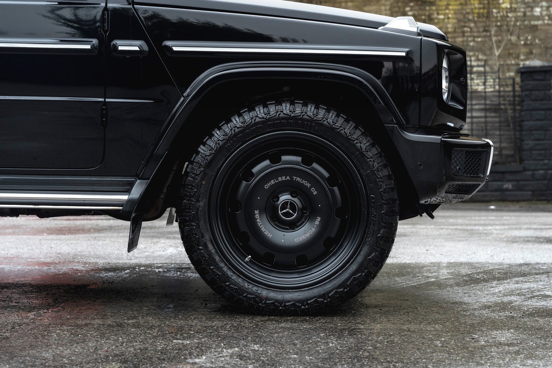 Mercedes-Benz G400d AMG Line (Premium Plus) Gallery Image