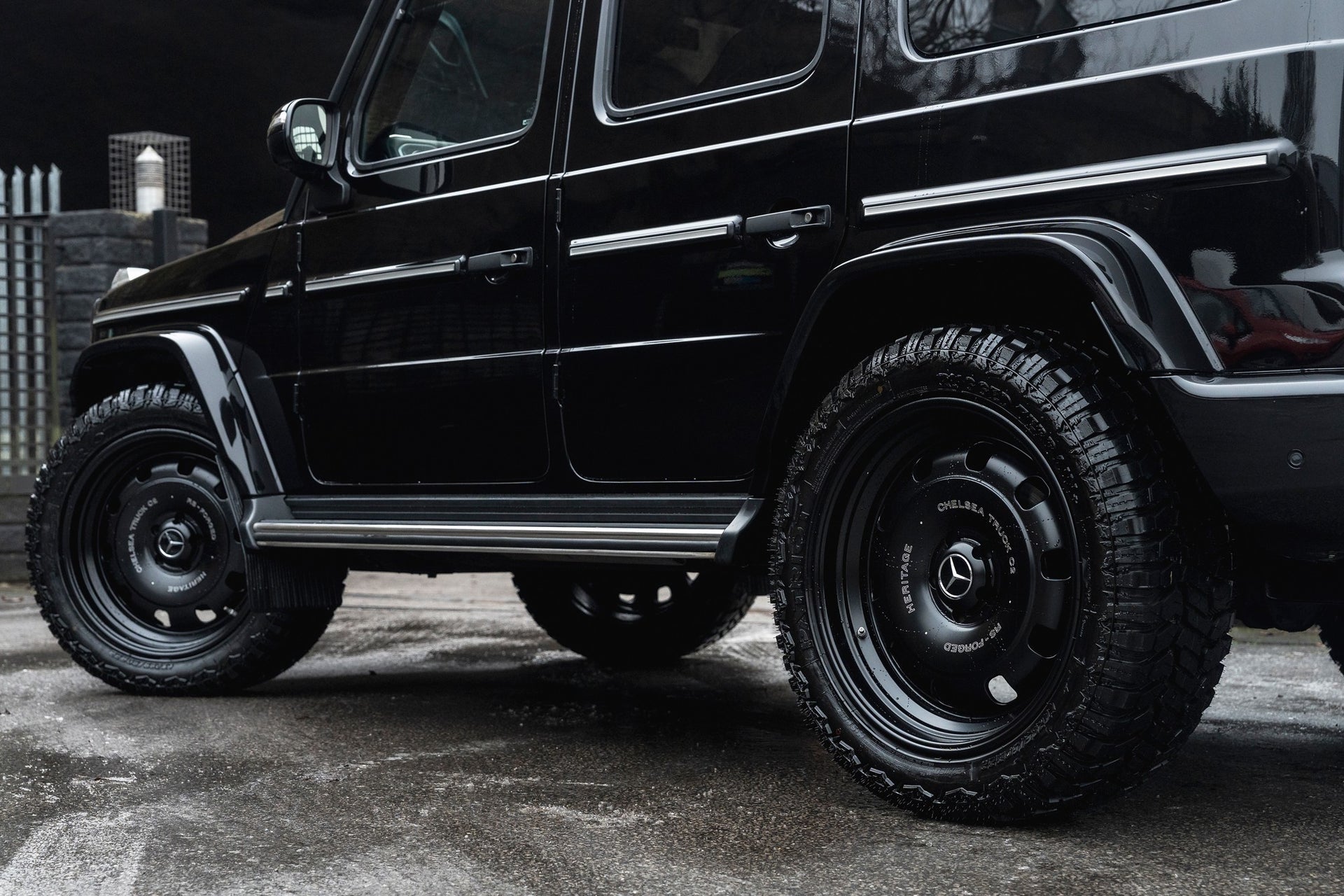 Mercedes-Benz G400d AMG Line (Premium Plus) Gallery Image