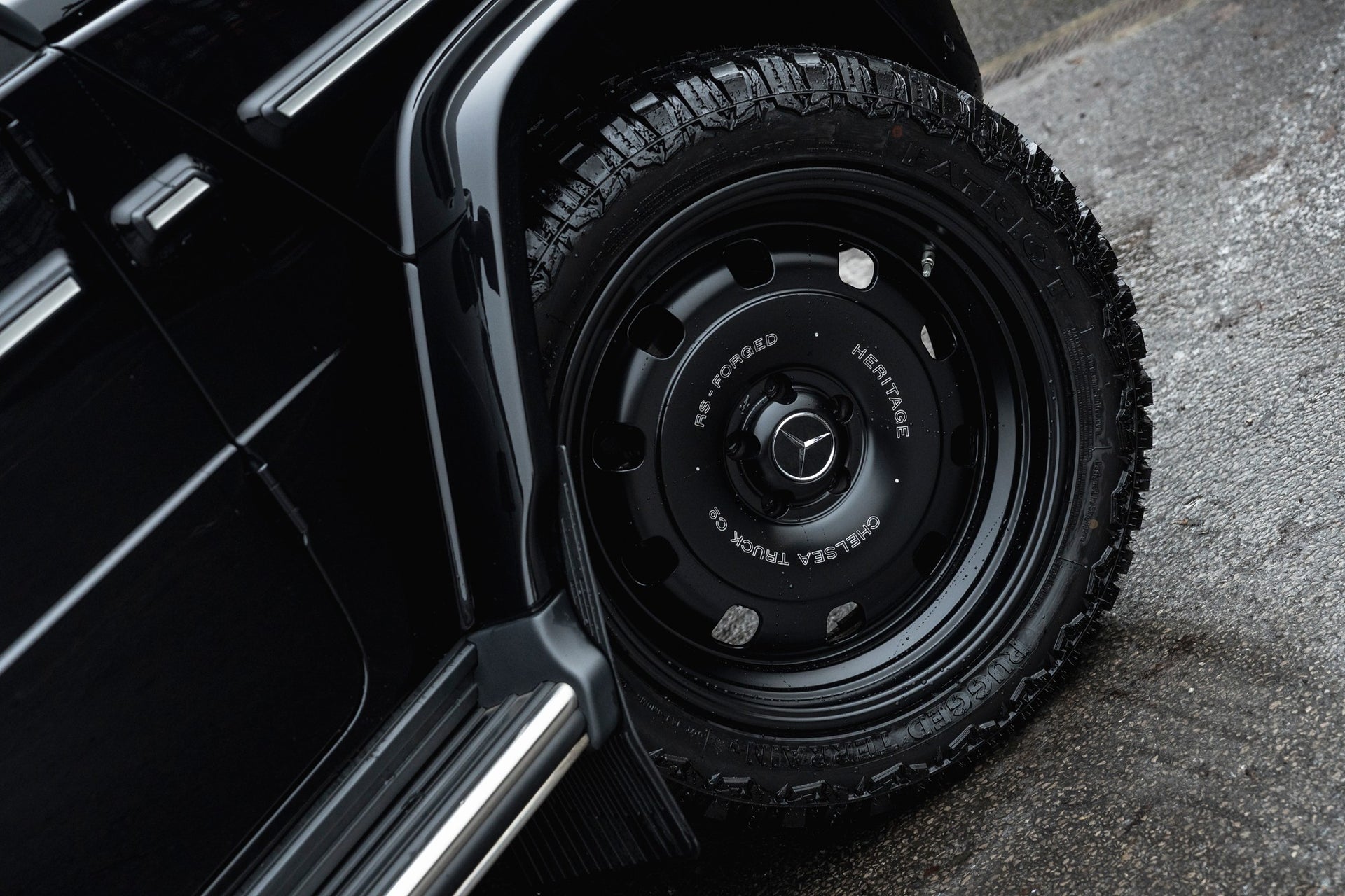 Mercedes-Benz G400d AMG Line (Premium Plus) Gallery Image