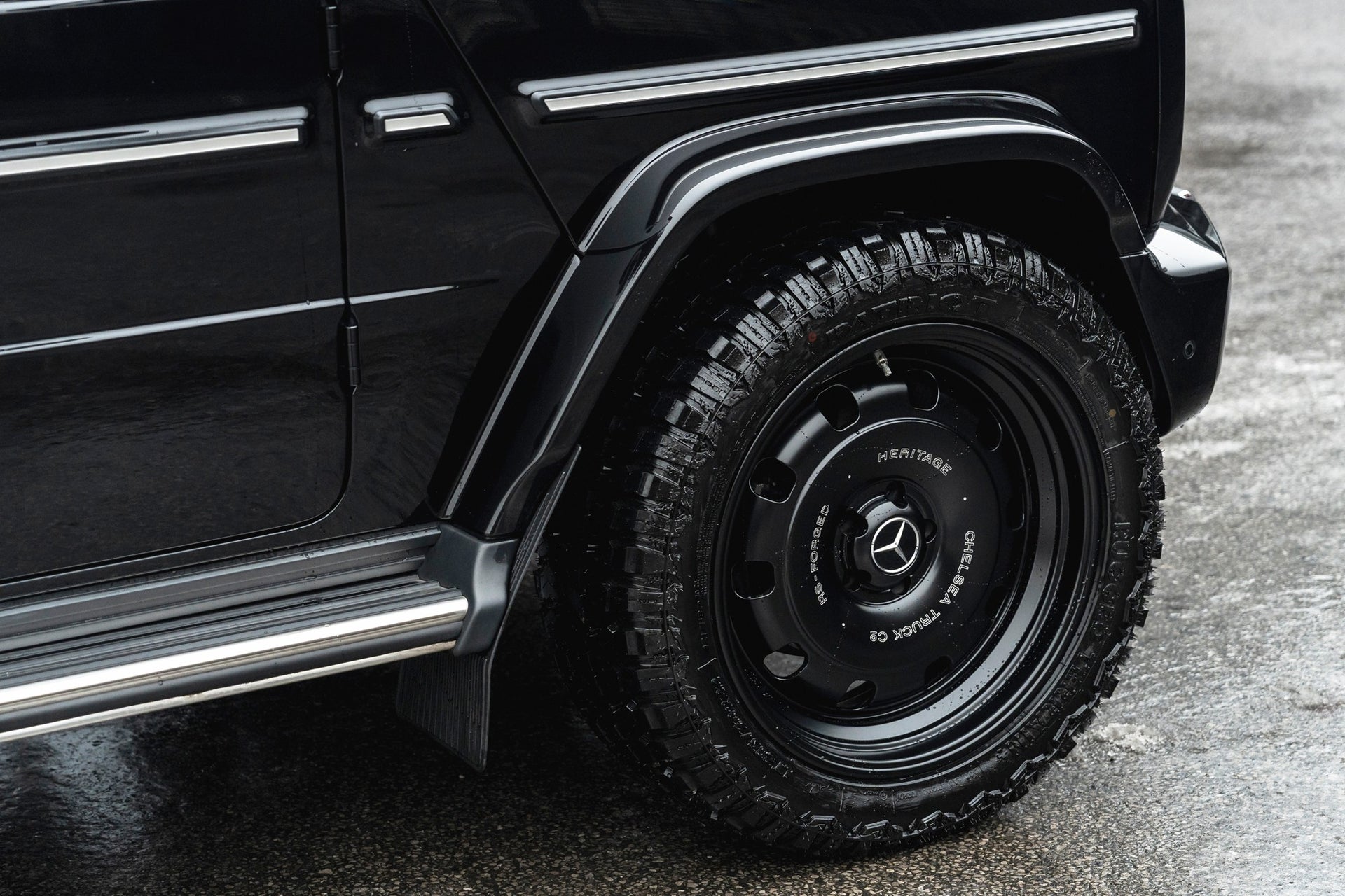 Mercedes-Benz G400d AMG Line (Premium Plus) Gallery Image