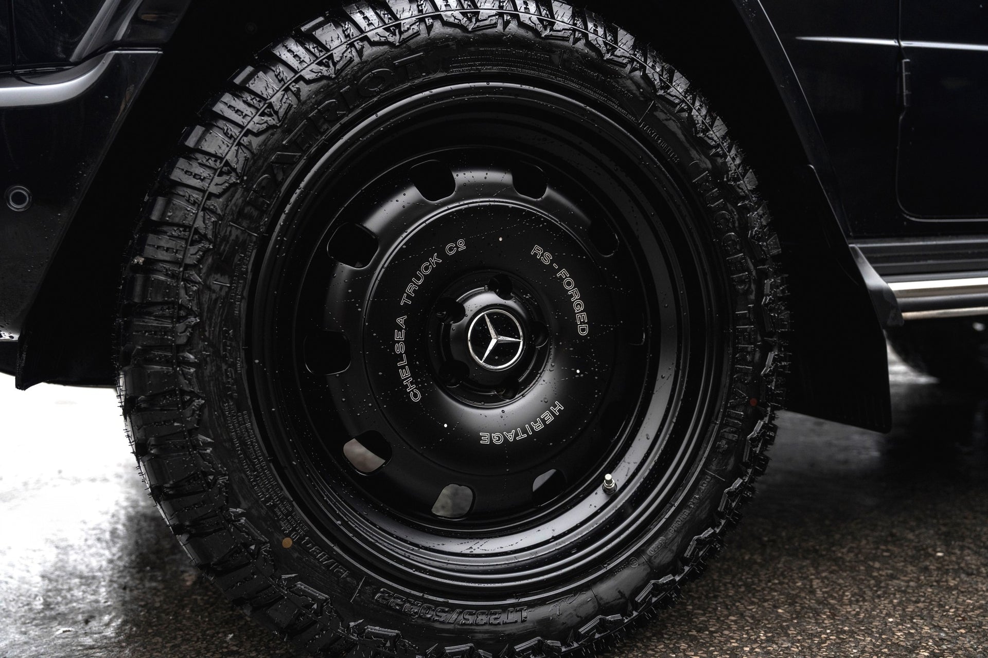 Mercedes-Benz G400d AMG Line (Premium Plus) Gallery Image