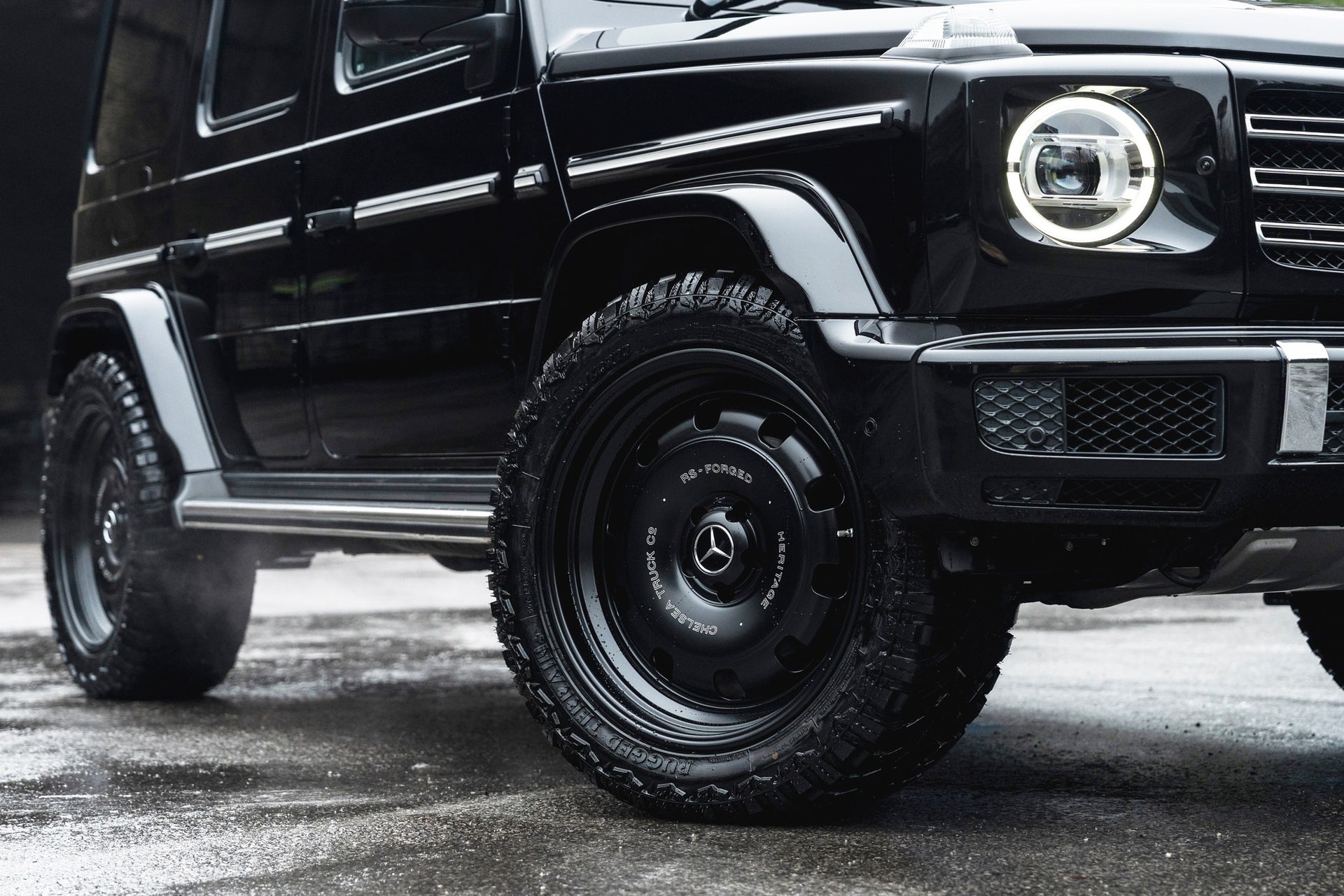 Mercedes-Benz G400d AMG Line (Premium Plus) Gallery Image
