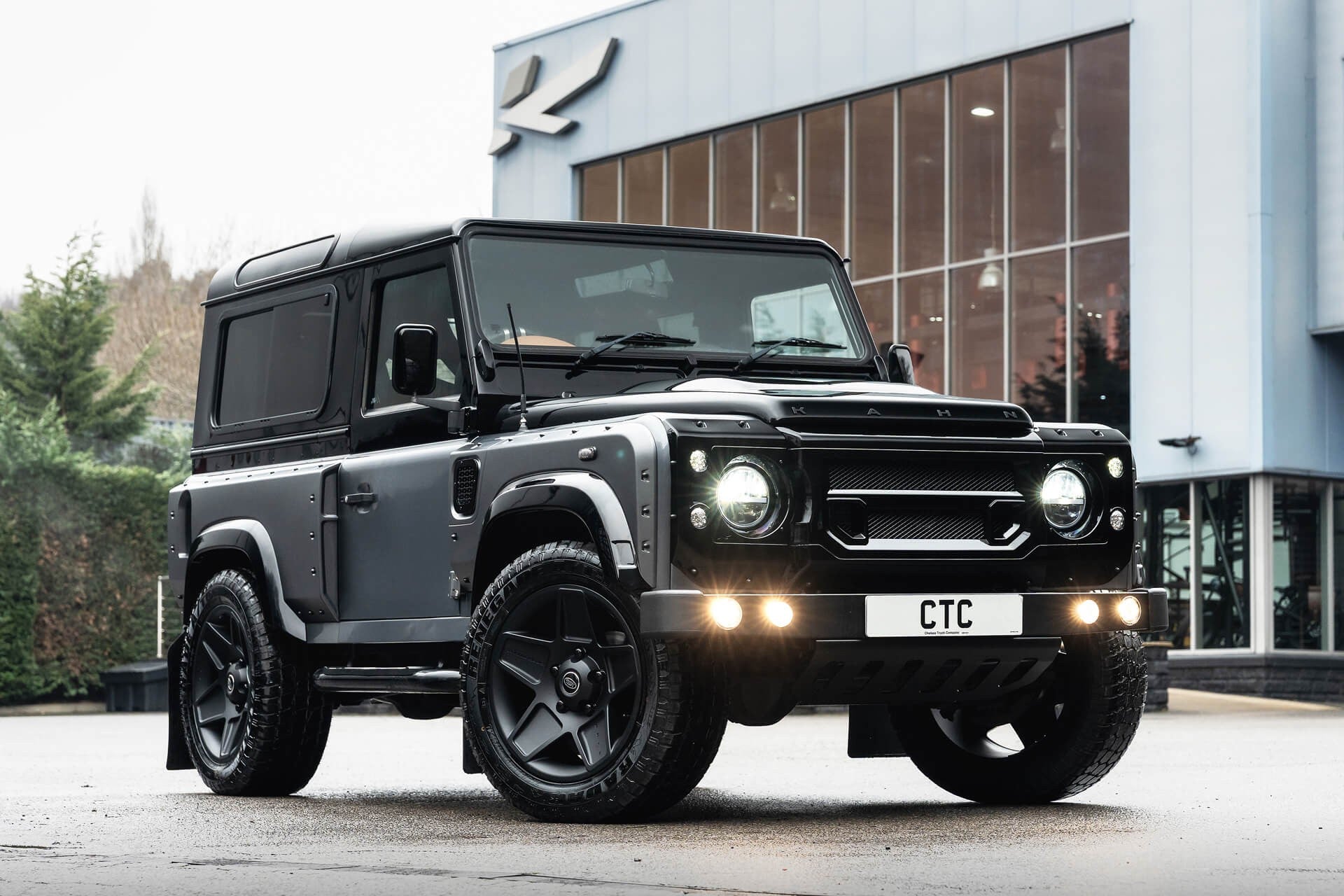 Land Rover Defender 2.2 TDCI 90 XS