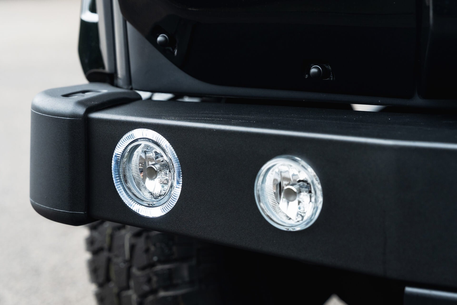 Land Rover Defender 2.2 TDCI 90 XS Gallery Image