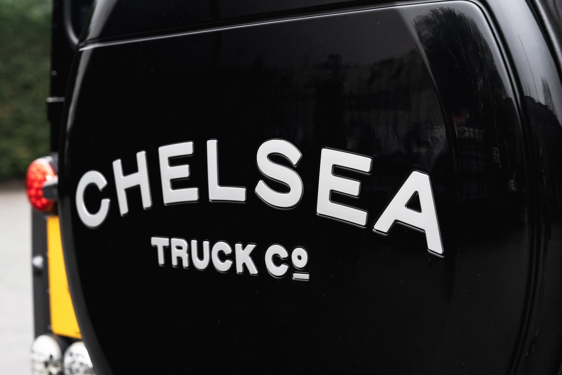 Land Rover Defender 2.2 TDCI 90 XS Gallery Image