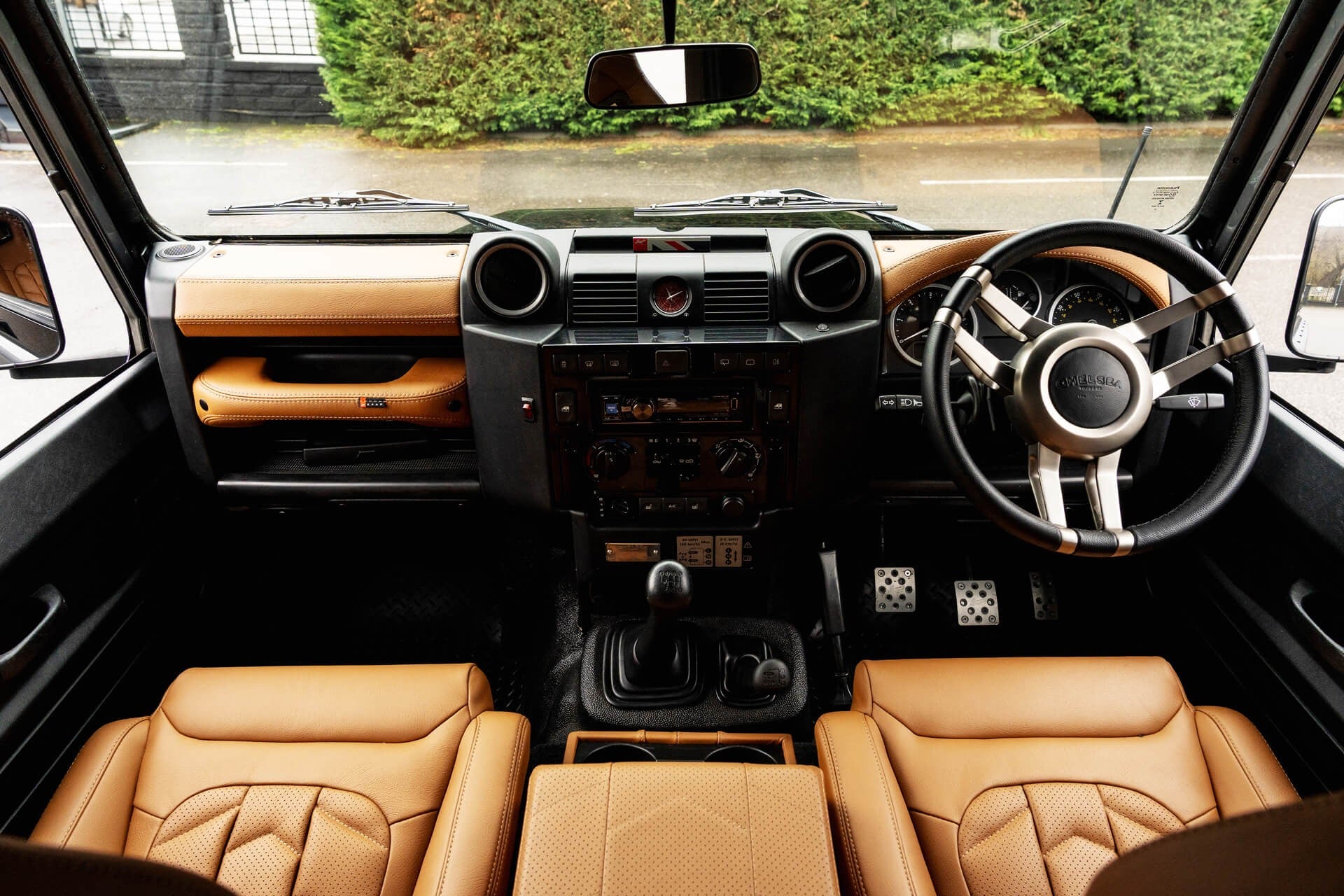 Land Rover Defender 2.2 TDCI 90 XS Gallery Image