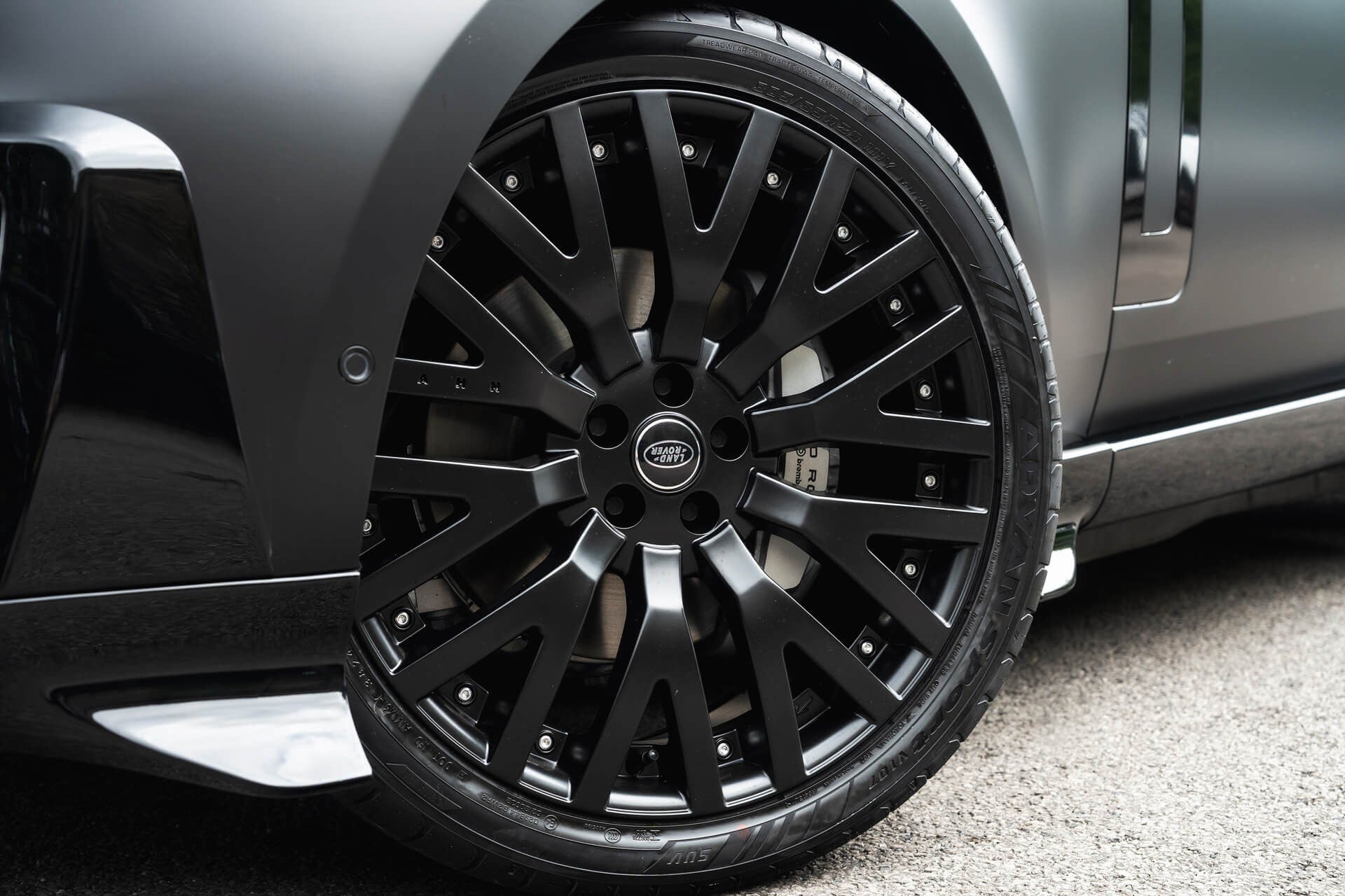 Range Rover P530 Autobiography Fintail by Racing Green Automotive