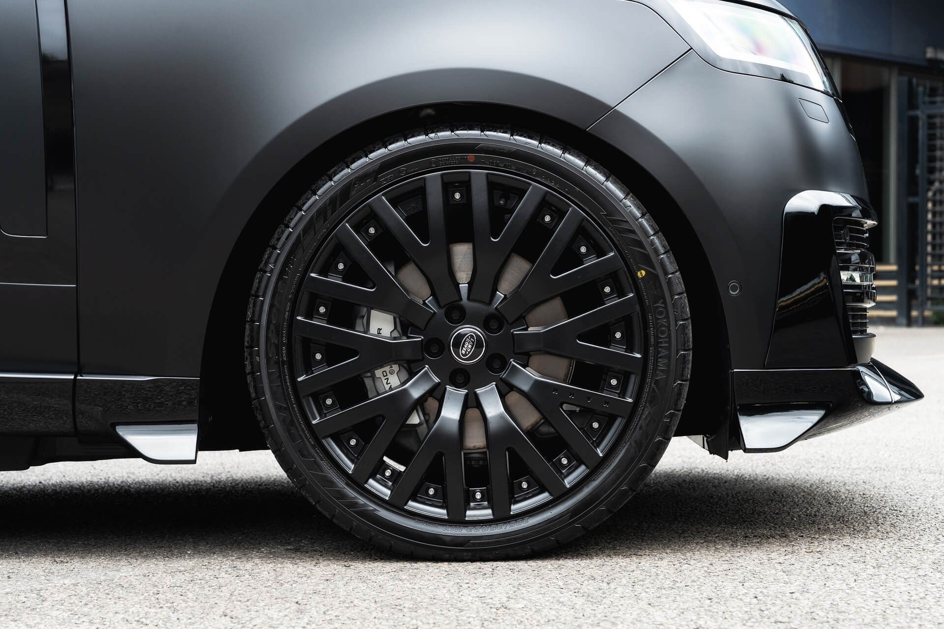 Range Rover P530 Autobiography Fintail by Racing Green Automotive