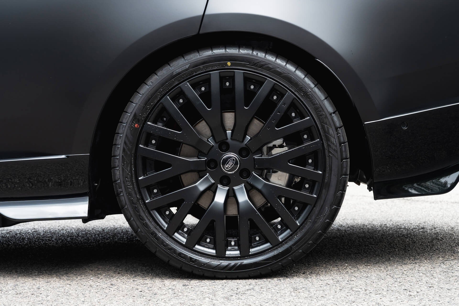 Range Rover P530 Autobiography Fintail by Racing Green Automotive