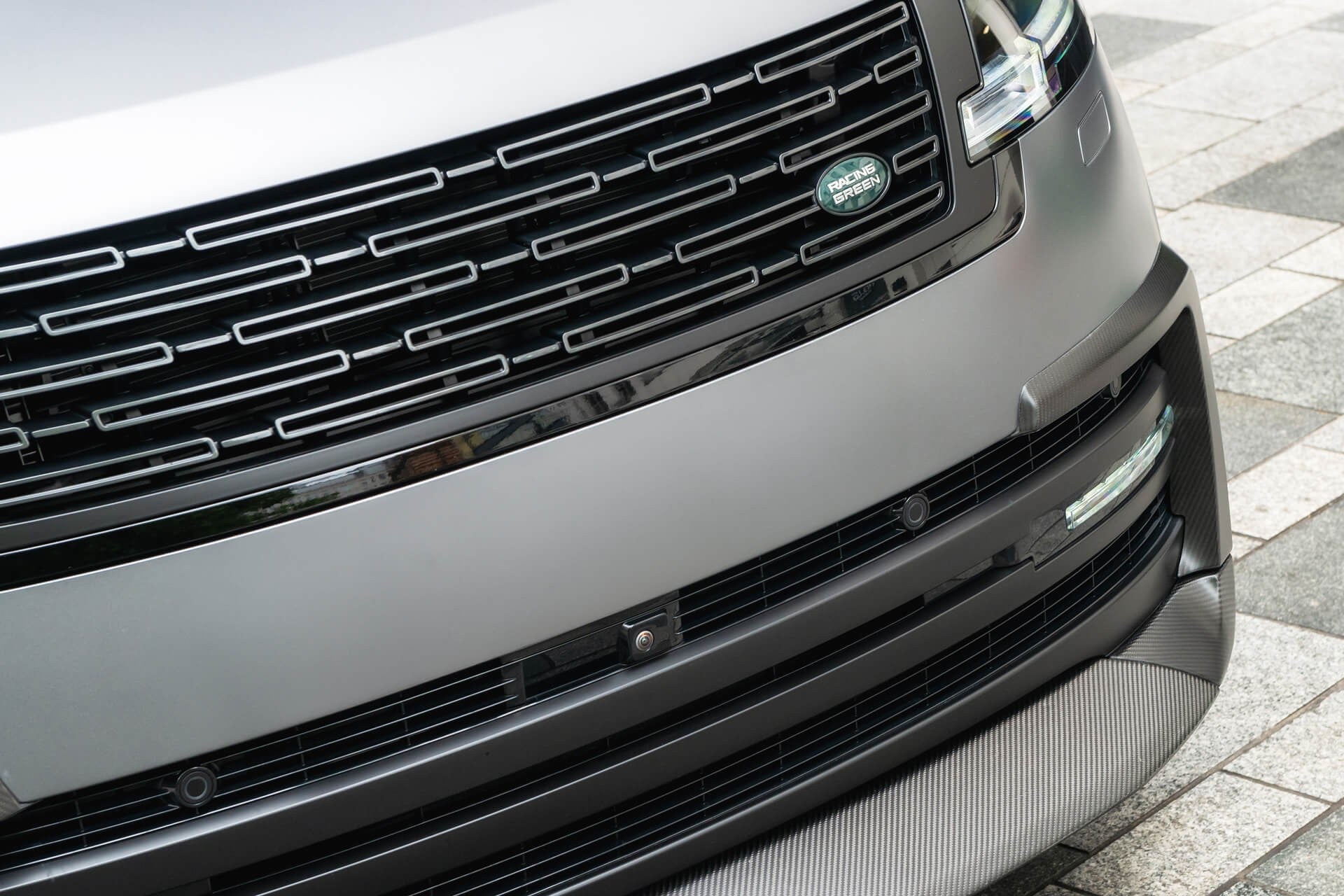 Range Rover P530 Autobiography Fintail by Racing Green Automotive