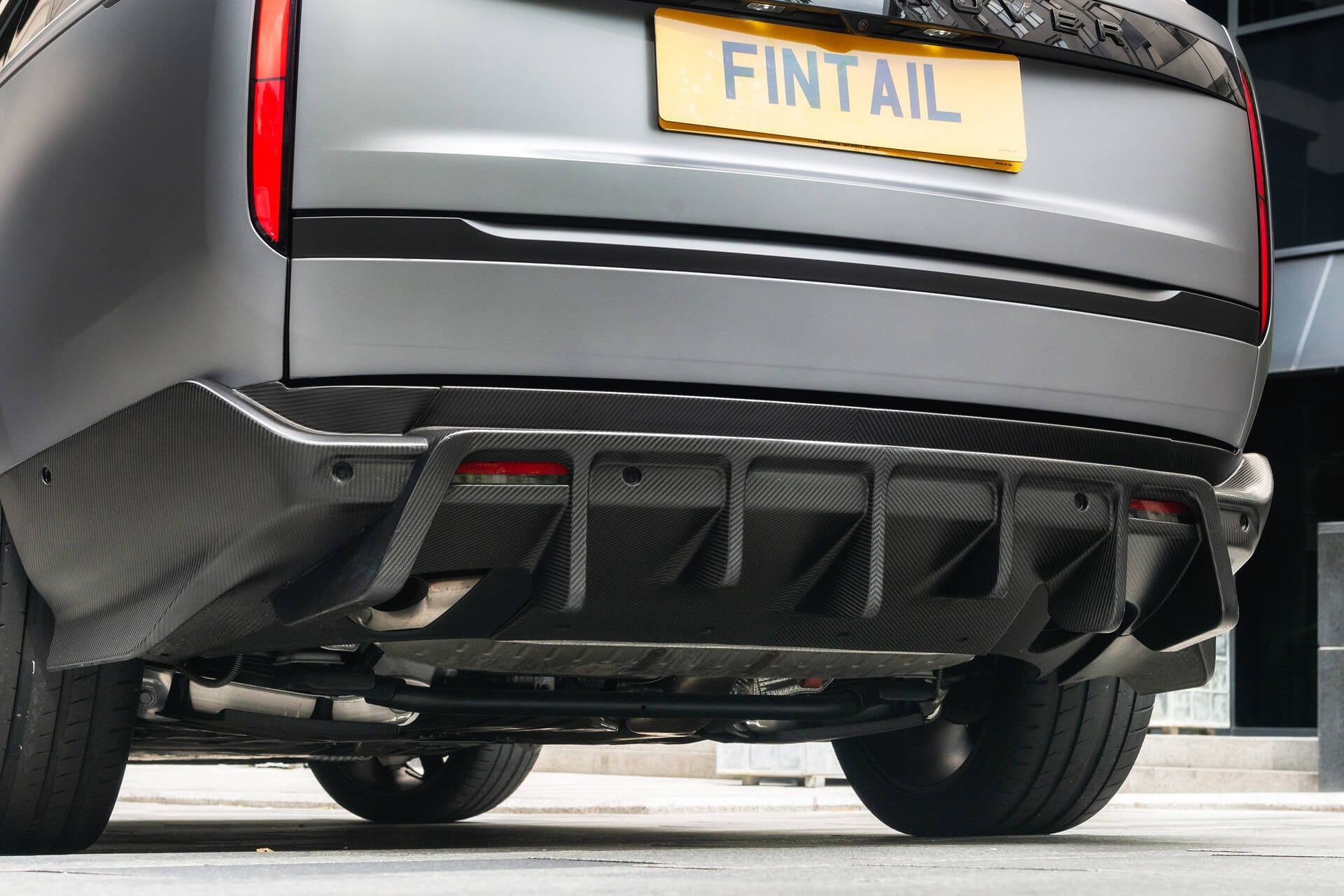 Range Rover P530 Autobiography Fintail by Racing Green Automotive