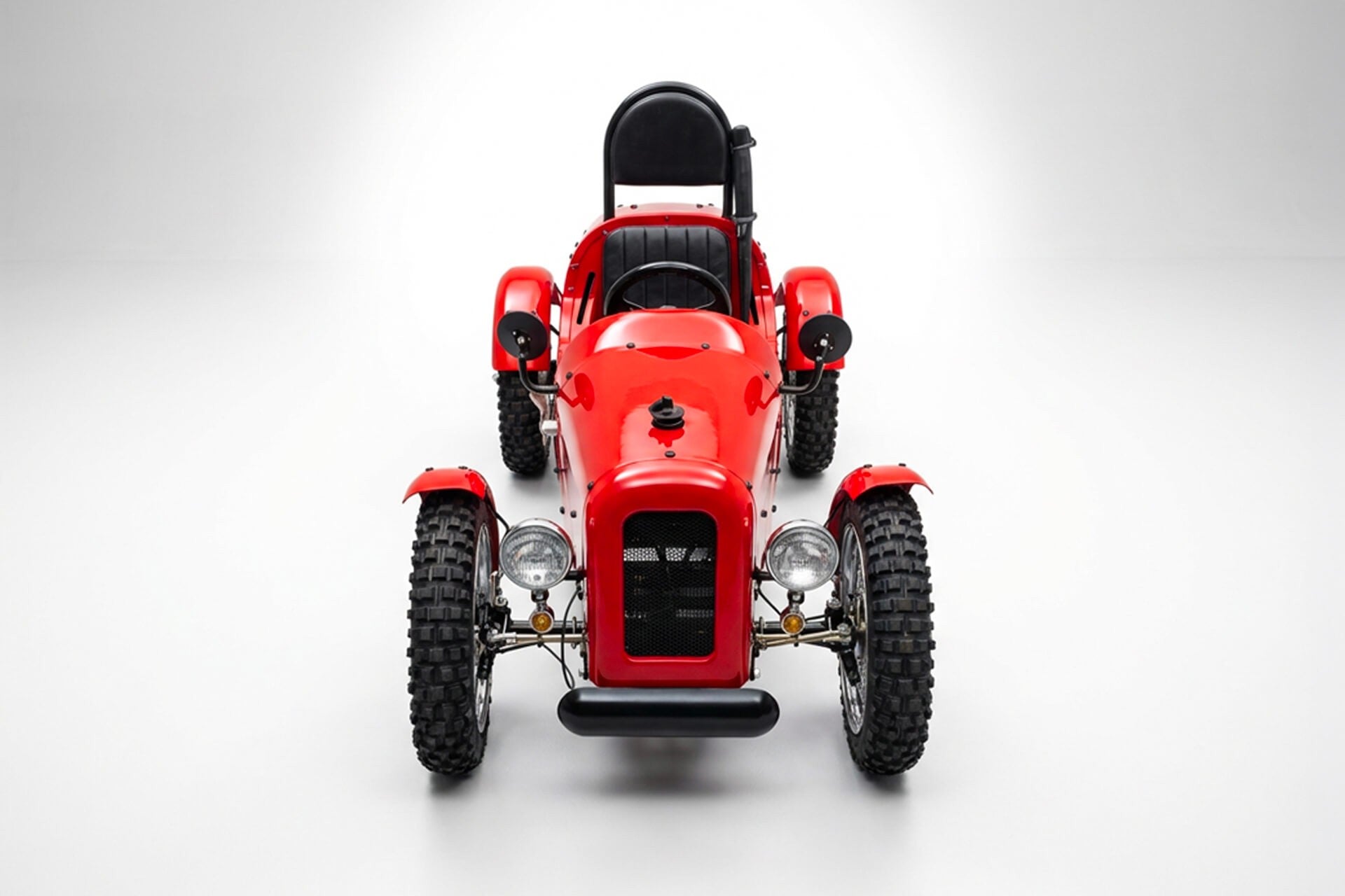 Chelsea Rivet Gallery Image