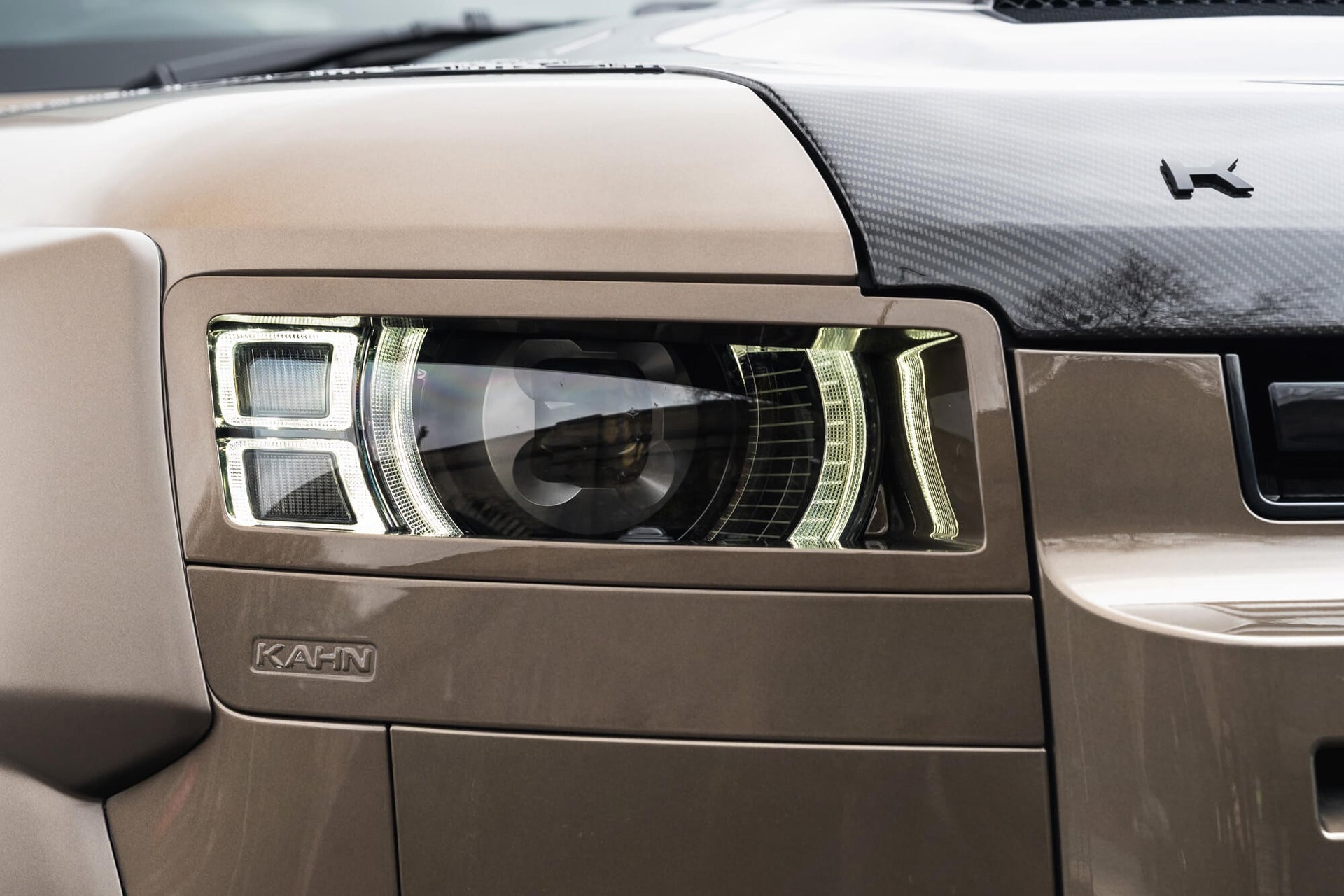 Land Rover Defender 90 P400 XS Edition Gallery Image