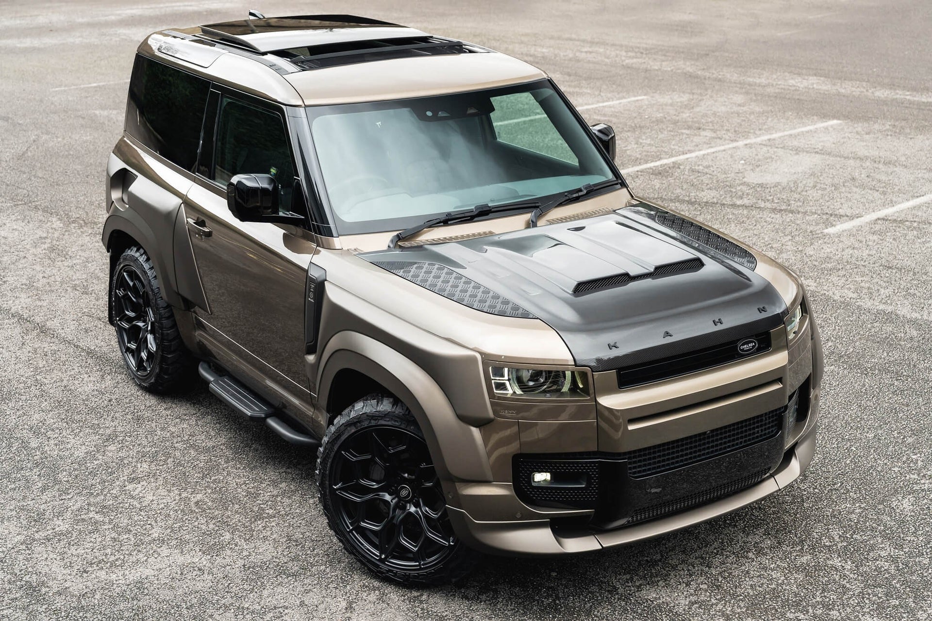 Land Rover Defender 90 P400 XS Edition Gallery Image