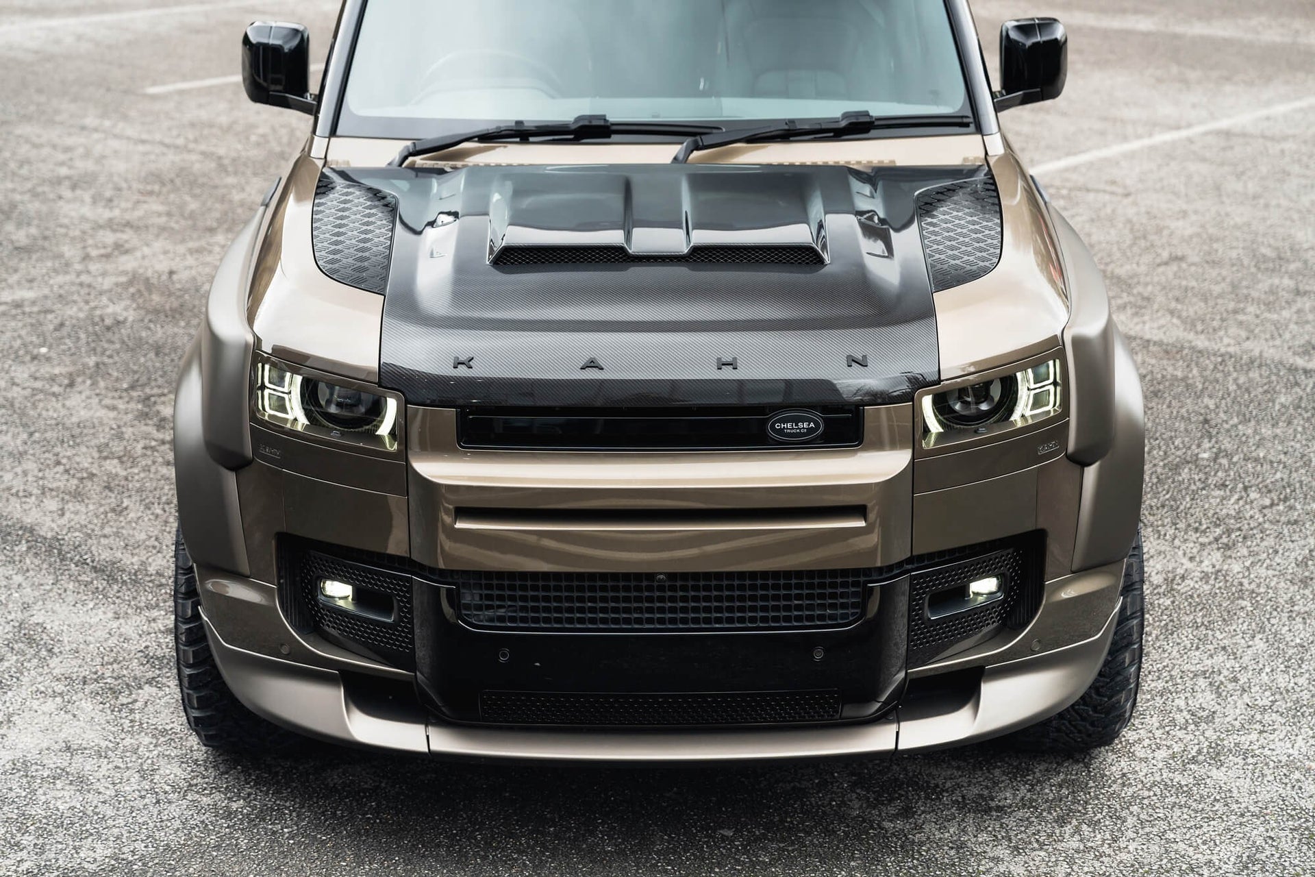 Land Rover Defender 90 P400 XS Edition Gallery Image