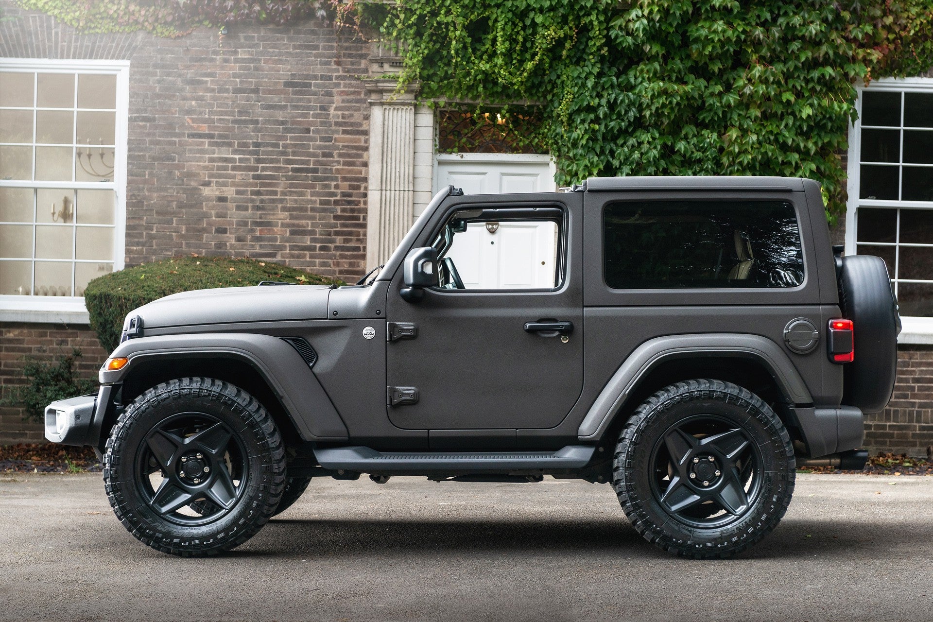 Jeep Wrangler Sahara - CJ400