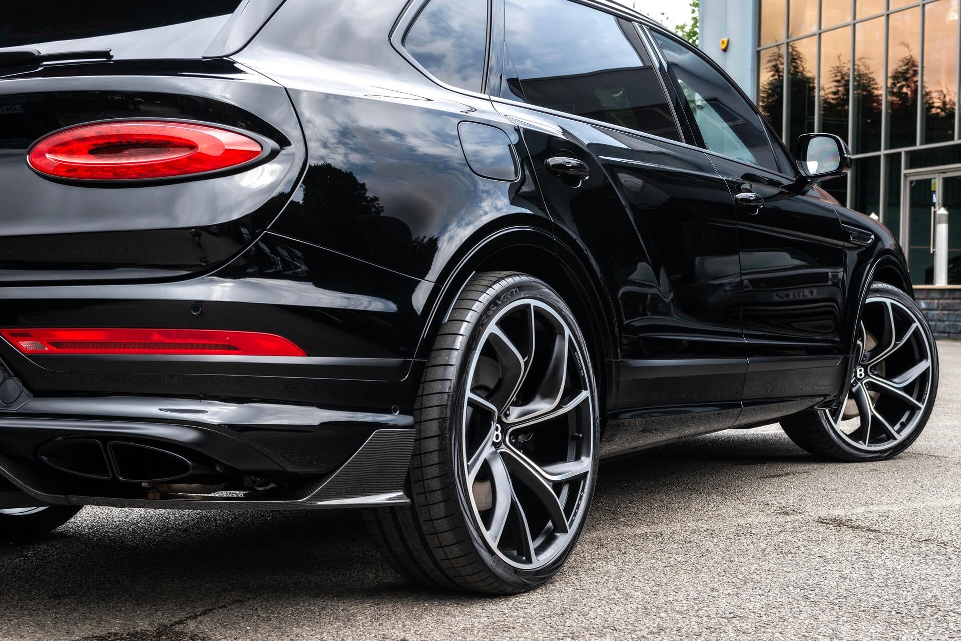 Bentley Bentayga V8