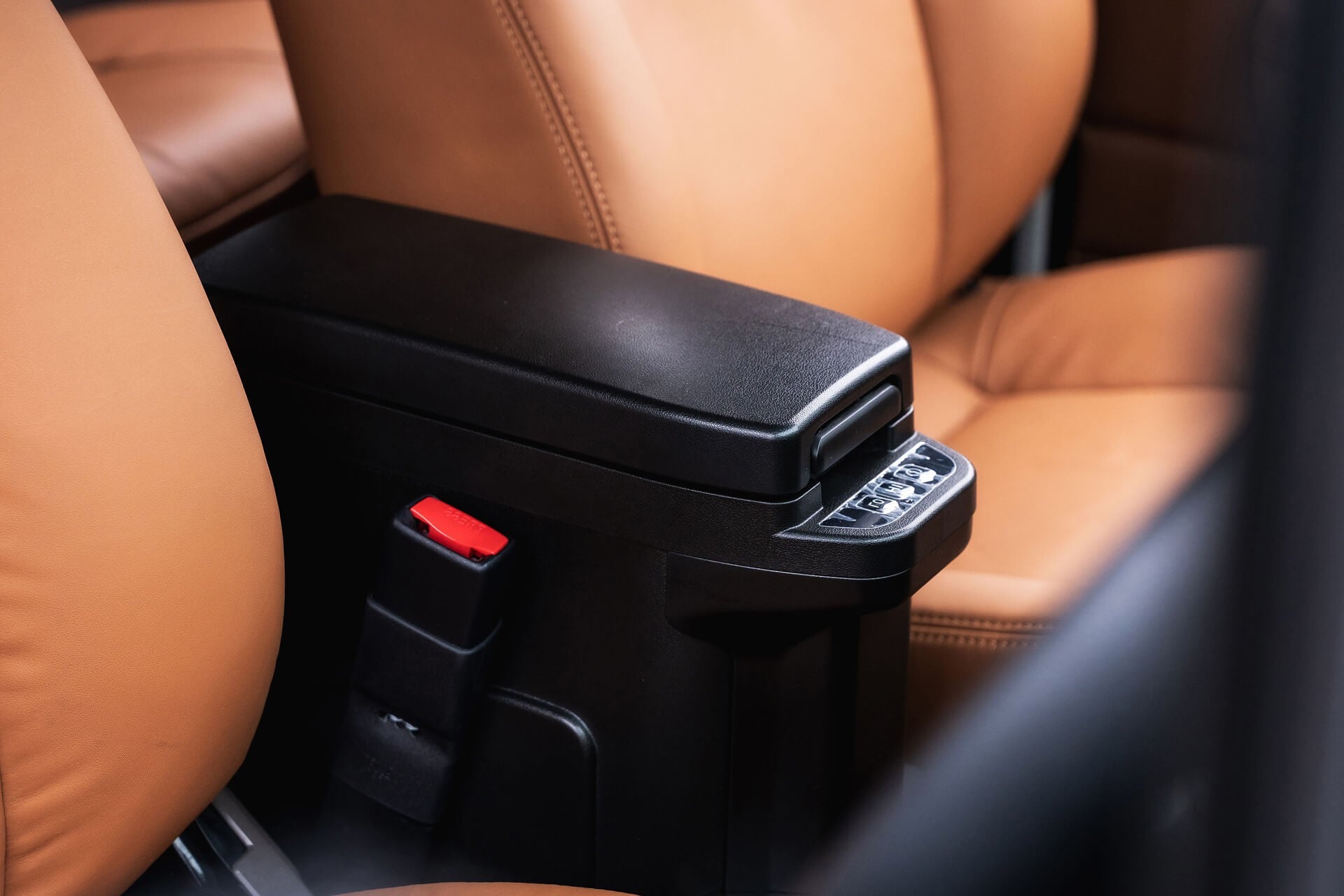 Toyota Land Cruiser 70 Series (Price excludes VAT)