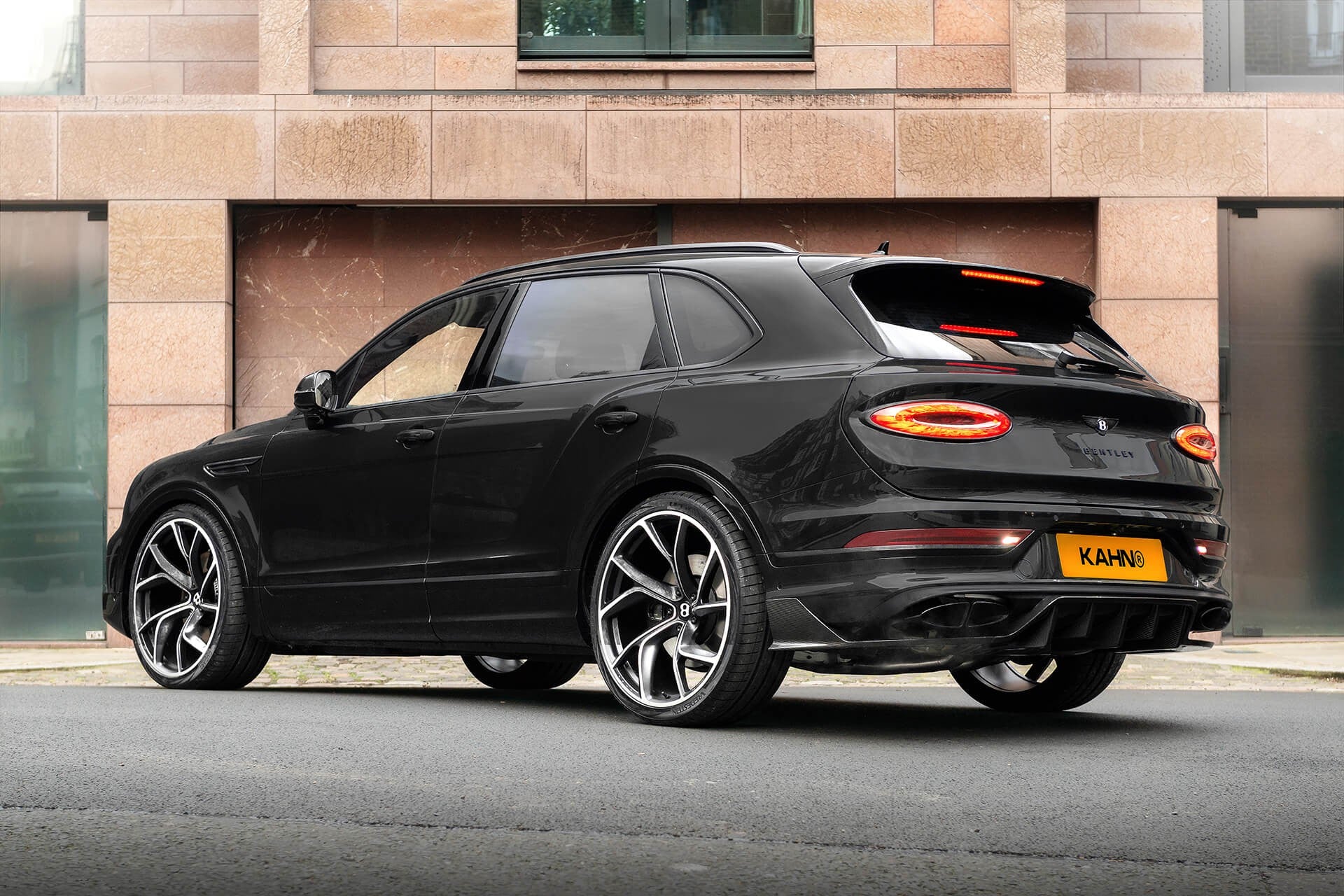 Bentley Bentayga V8