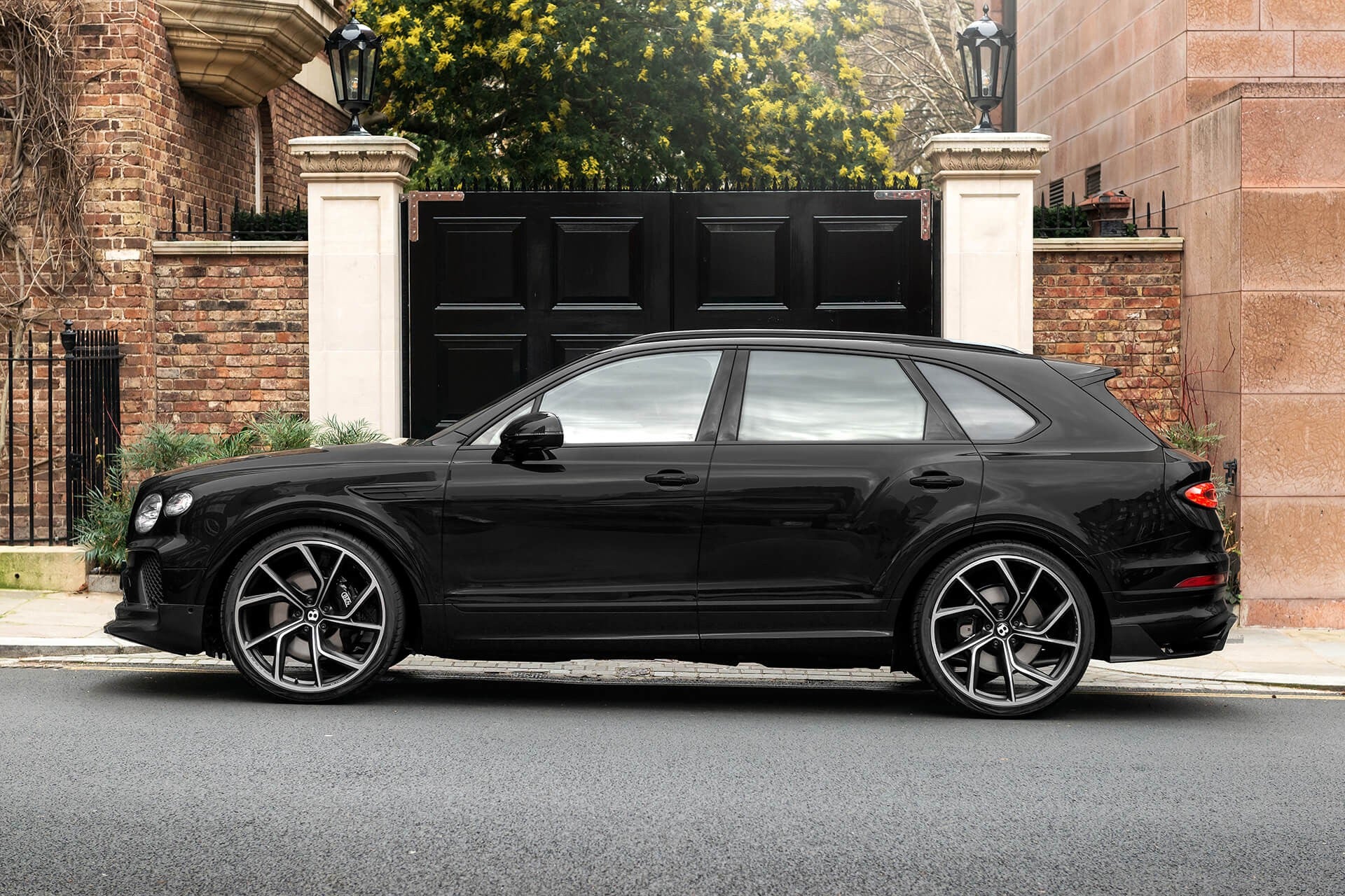Bentley Bentayga V8