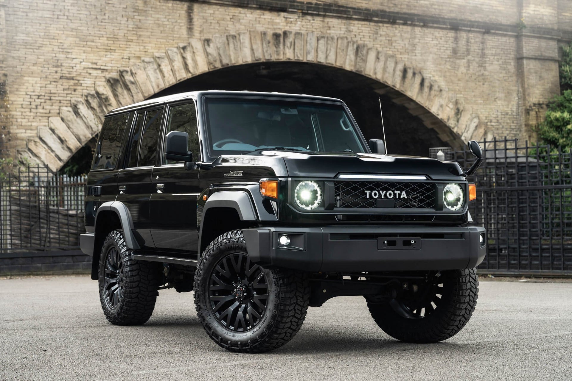 Toyota Land Cruiser 70 Series