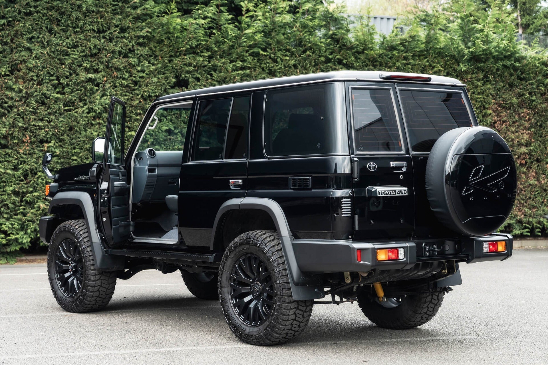 Toyota Land Cruiser 70 Series