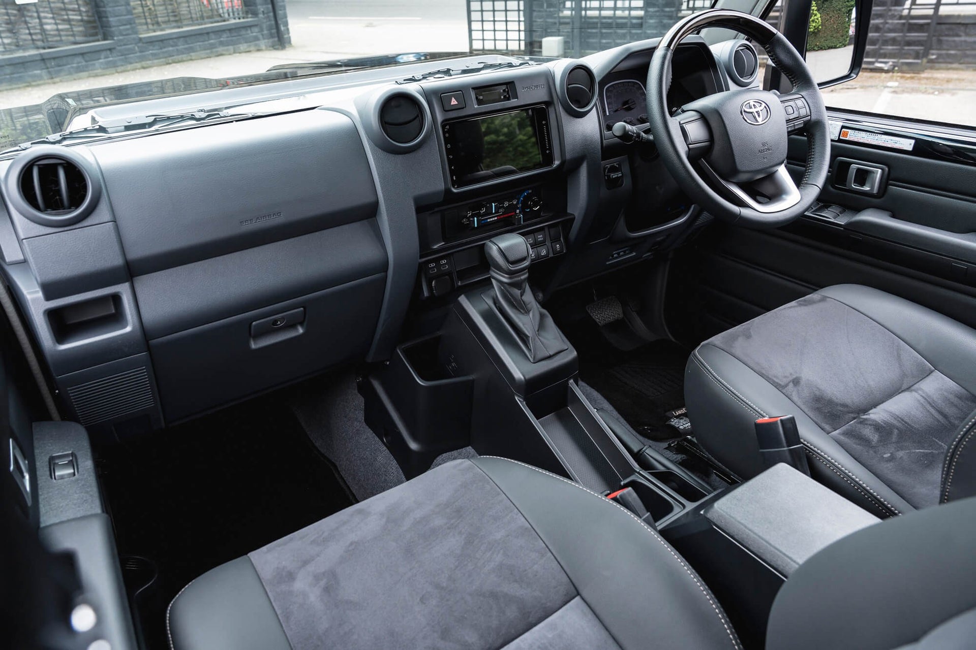 Toyota Land Cruiser 70 Series