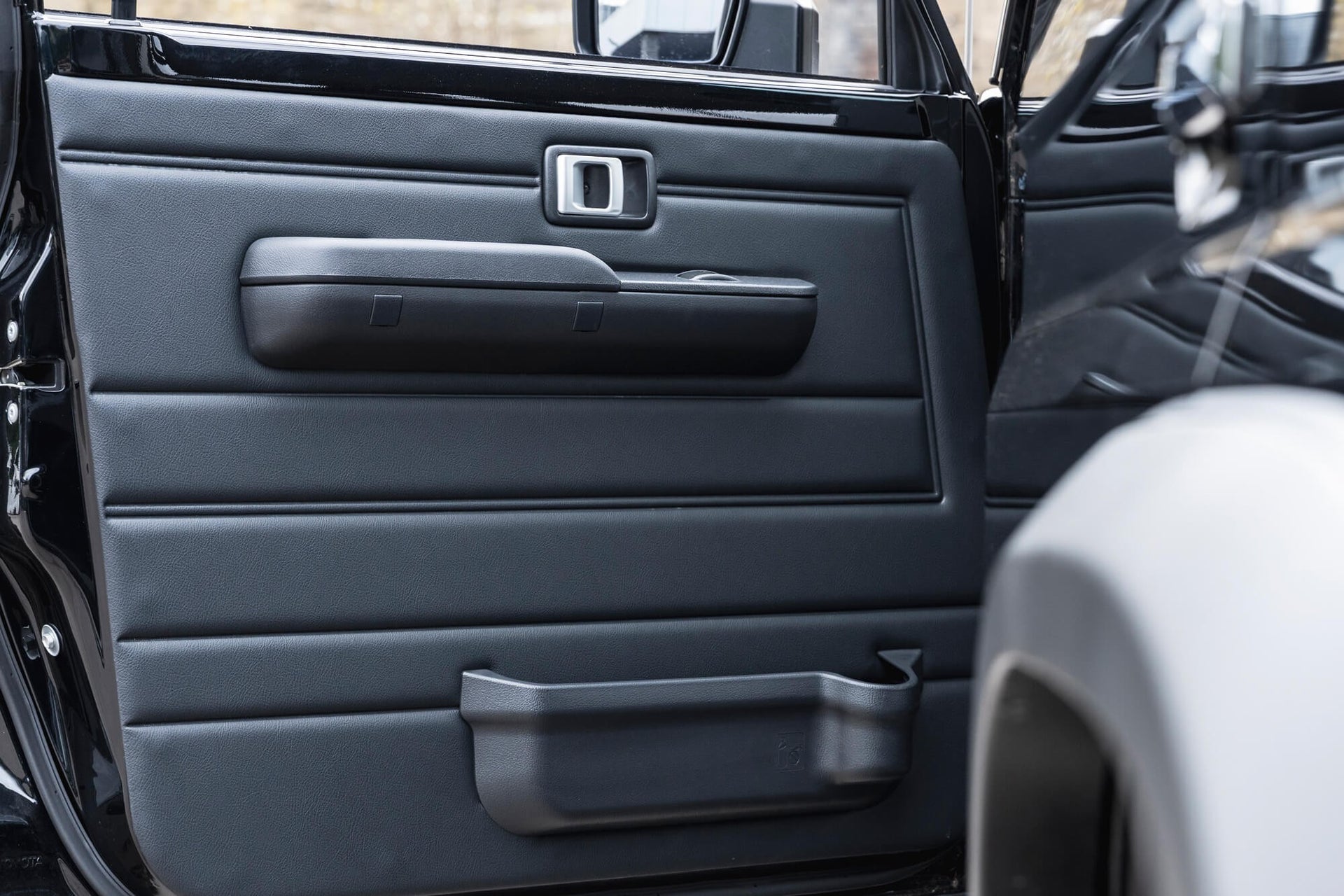 Toyota Land Cruiser 70 Series