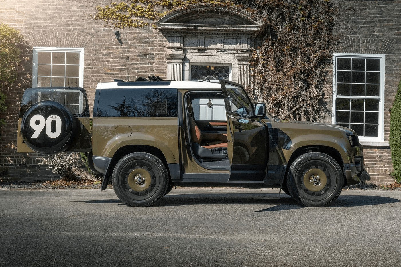 Land Rover Defender 90 P300