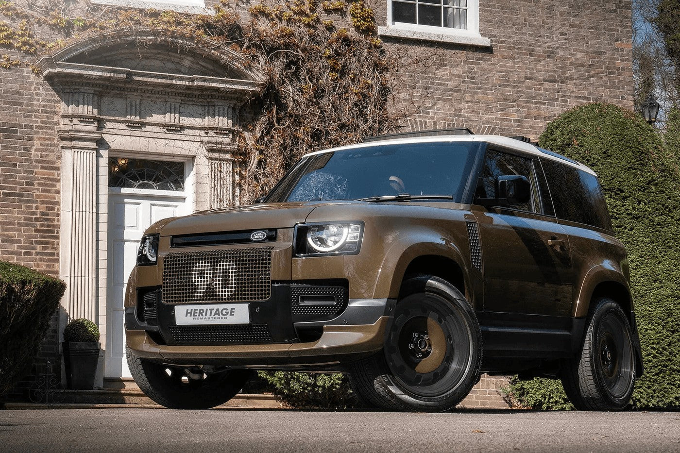 Land Rover Defender 90 P300