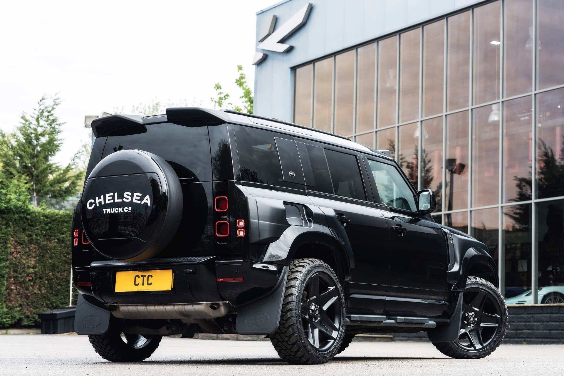 Land Rover Defender 110